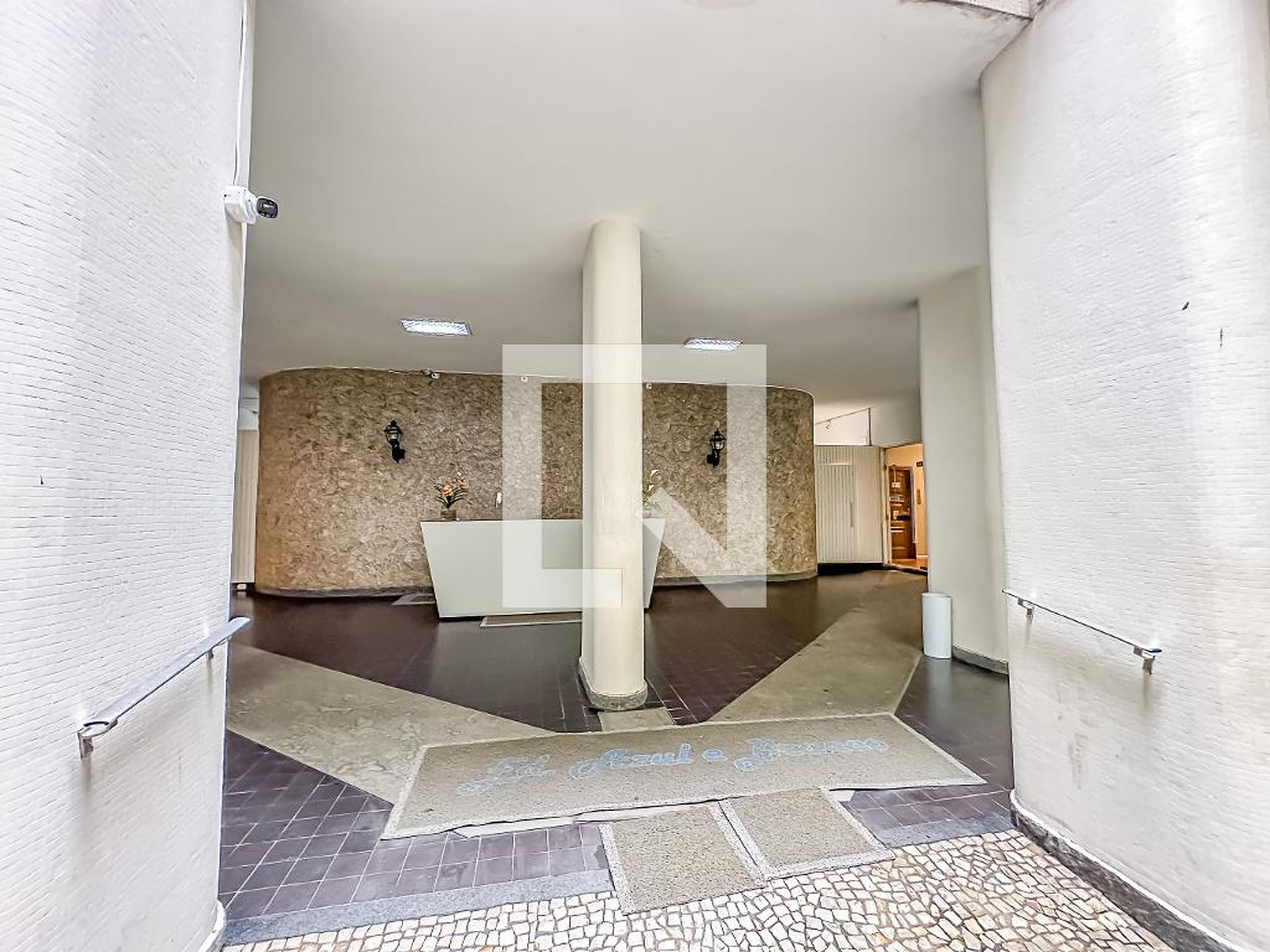 Área comum - Edifício Azul e Branco