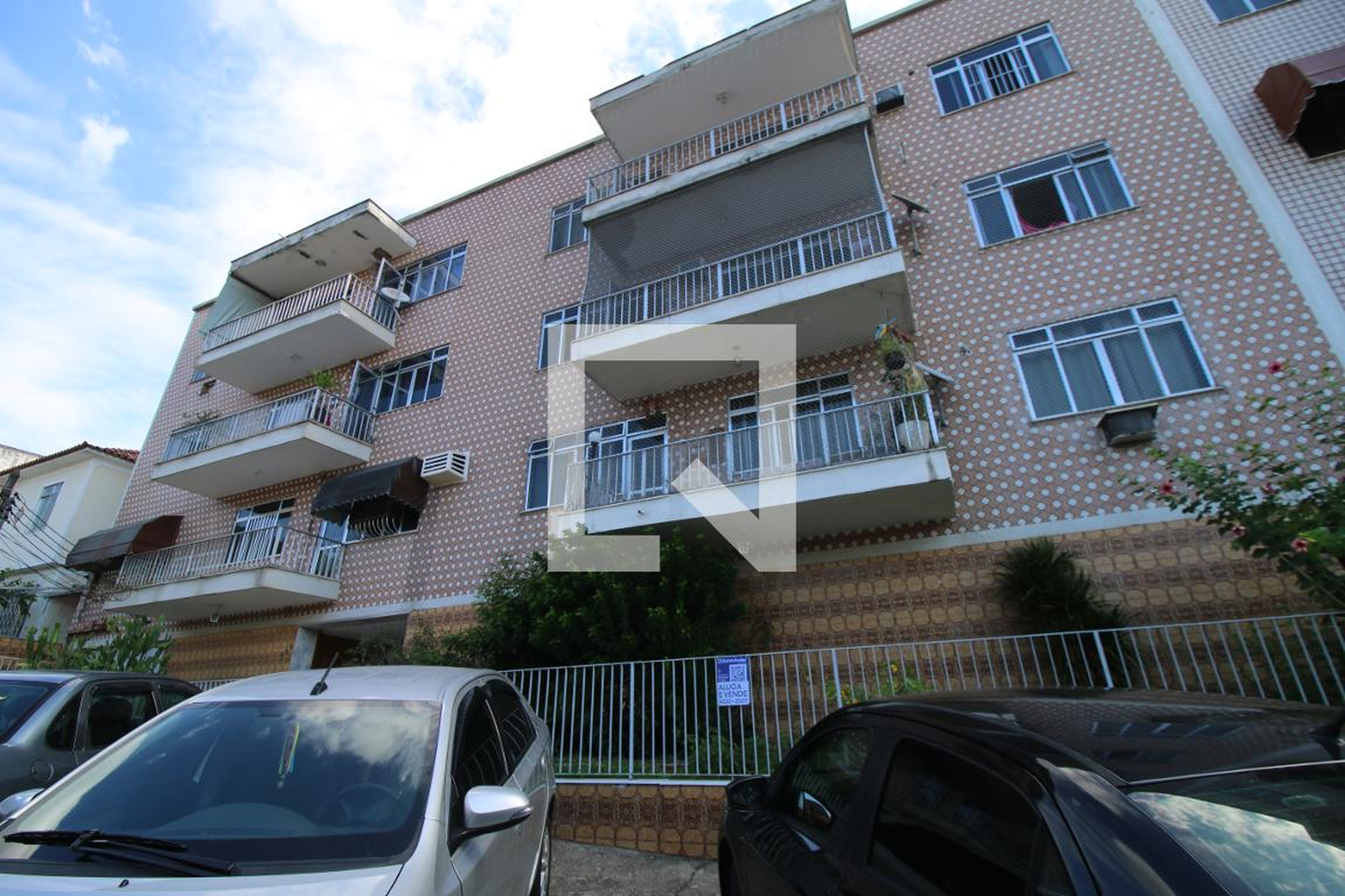 Fachada do Prédio Condomínio em Rua Monsenhor Pizarro, 266