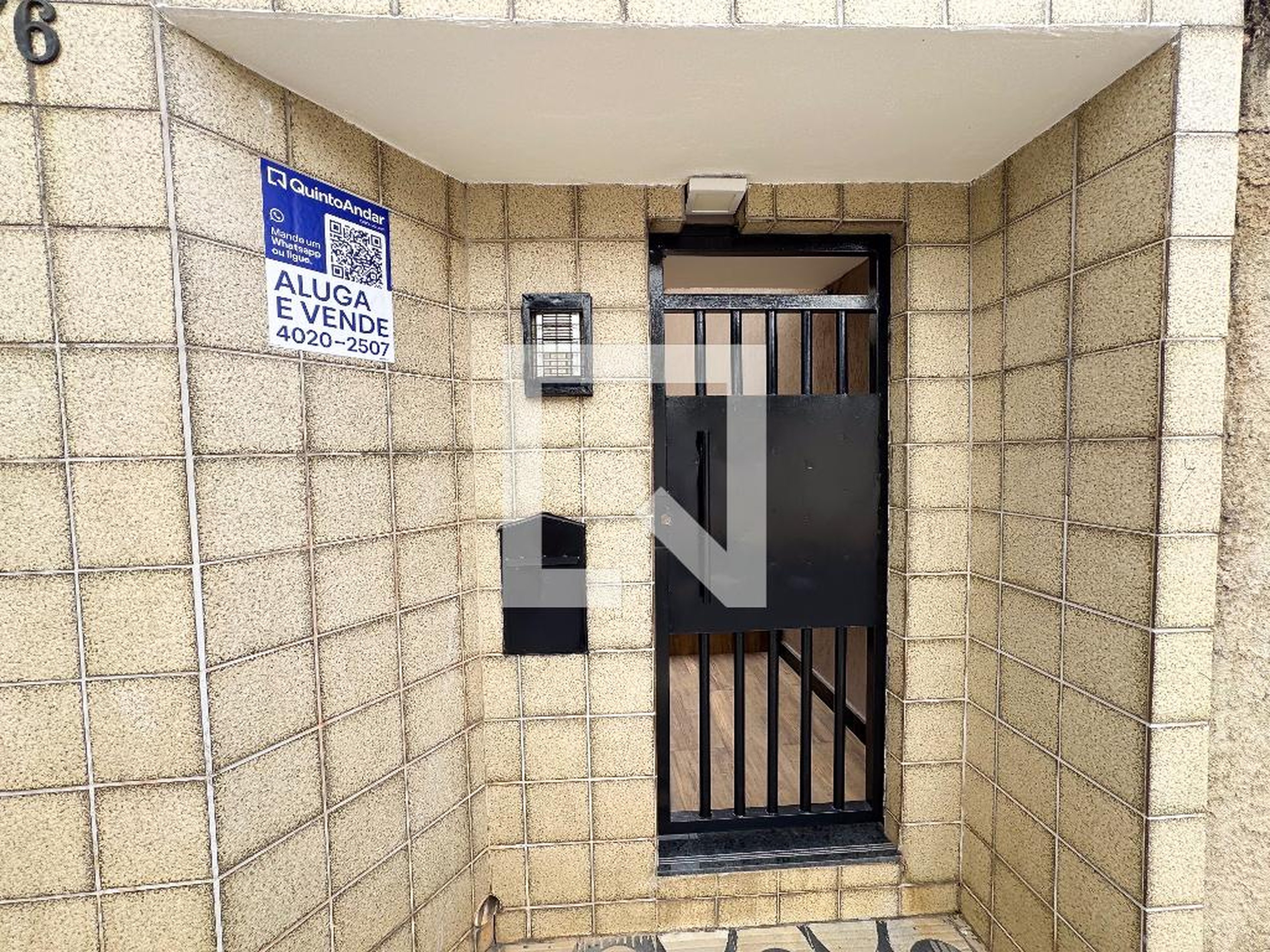 Fachada Condomínio em Rua Buganville, 536