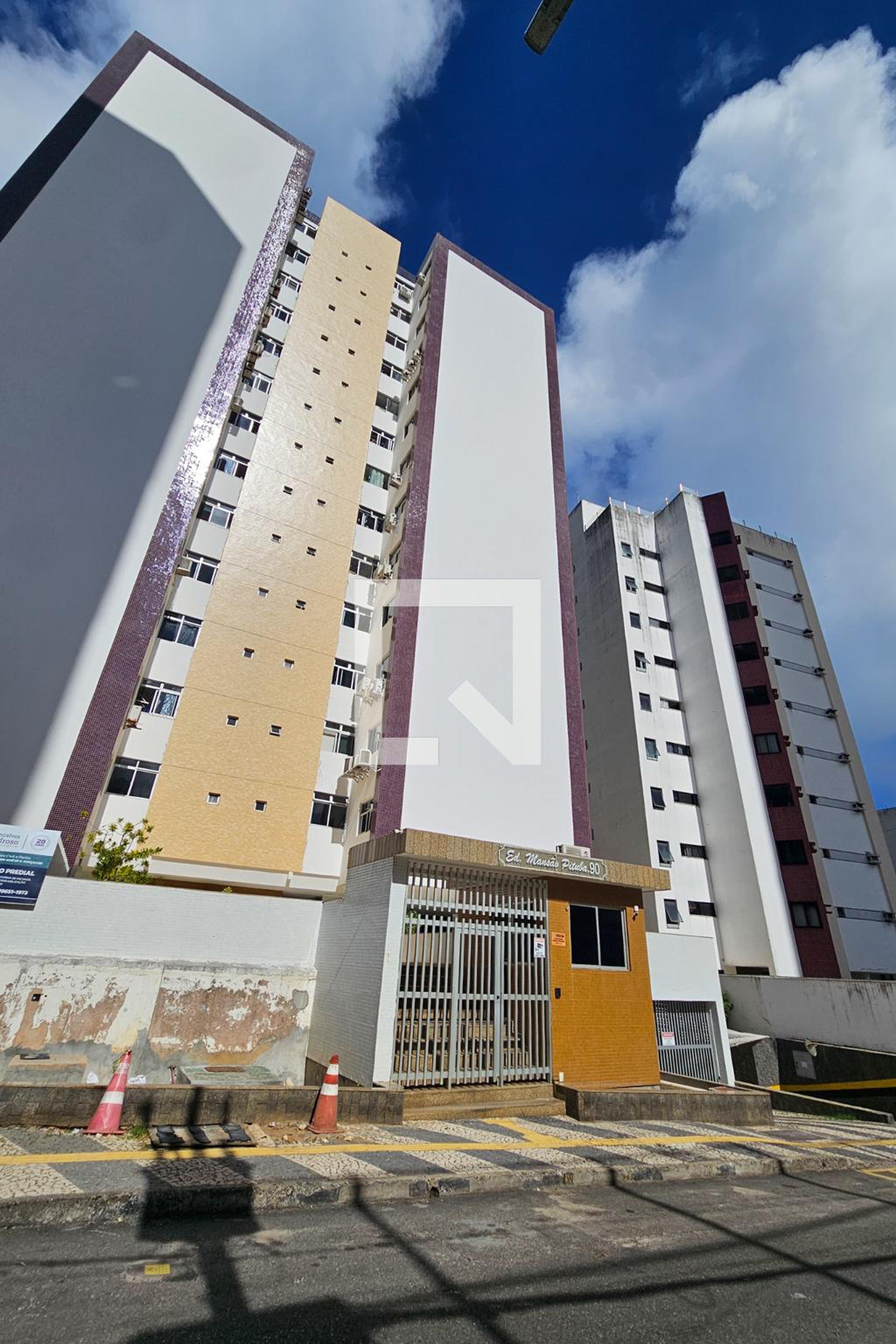Fachada Condomínio Mansão Pituba