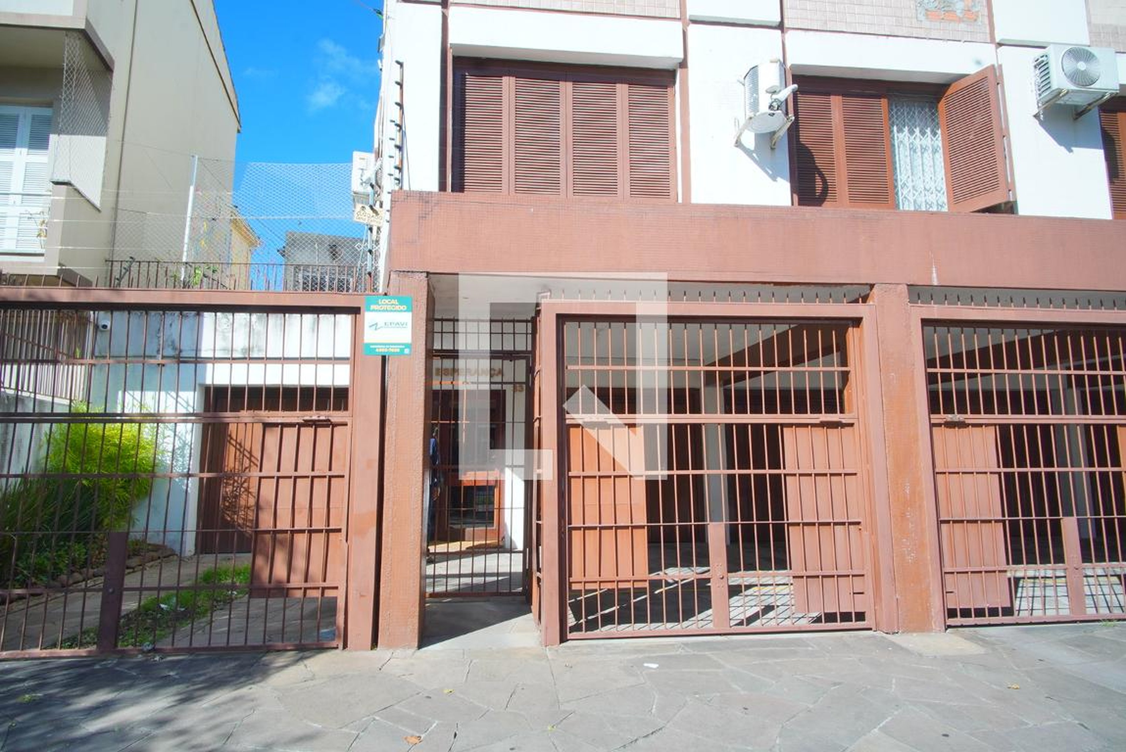 Fachada Condomínio em Rua Liberdade, 33