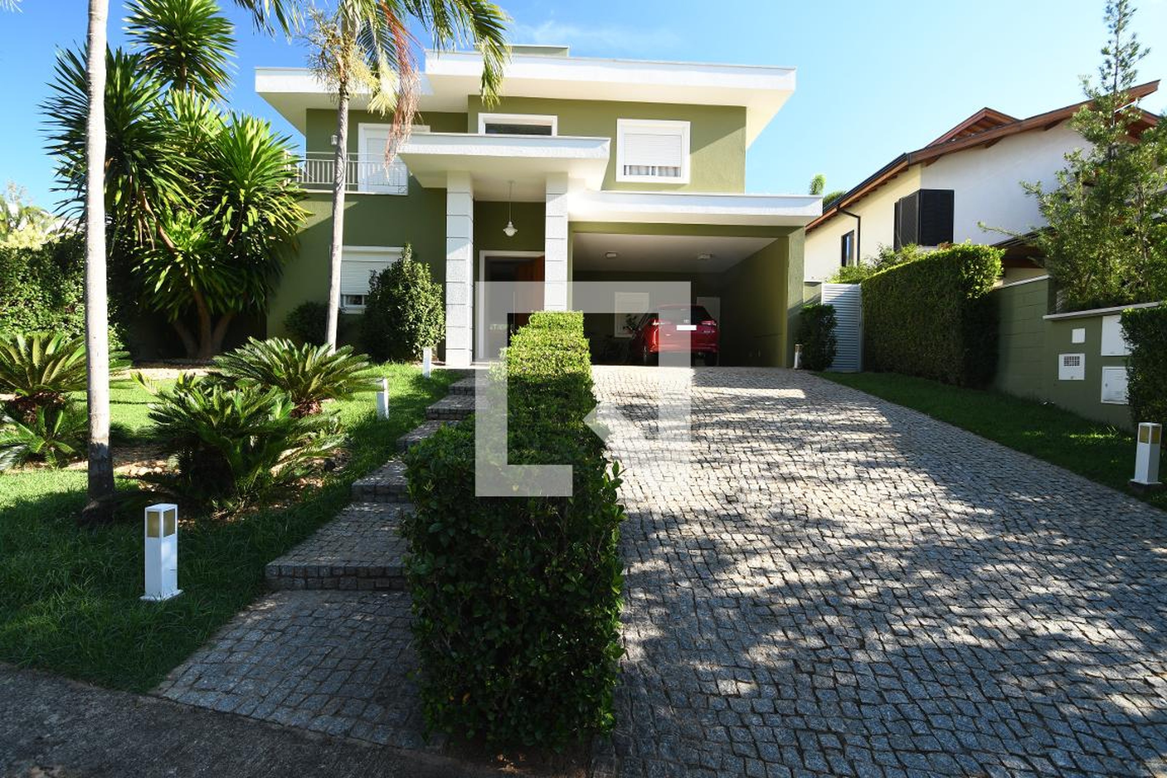 Fachada Condomínio em Rua Manuel Candido, 188