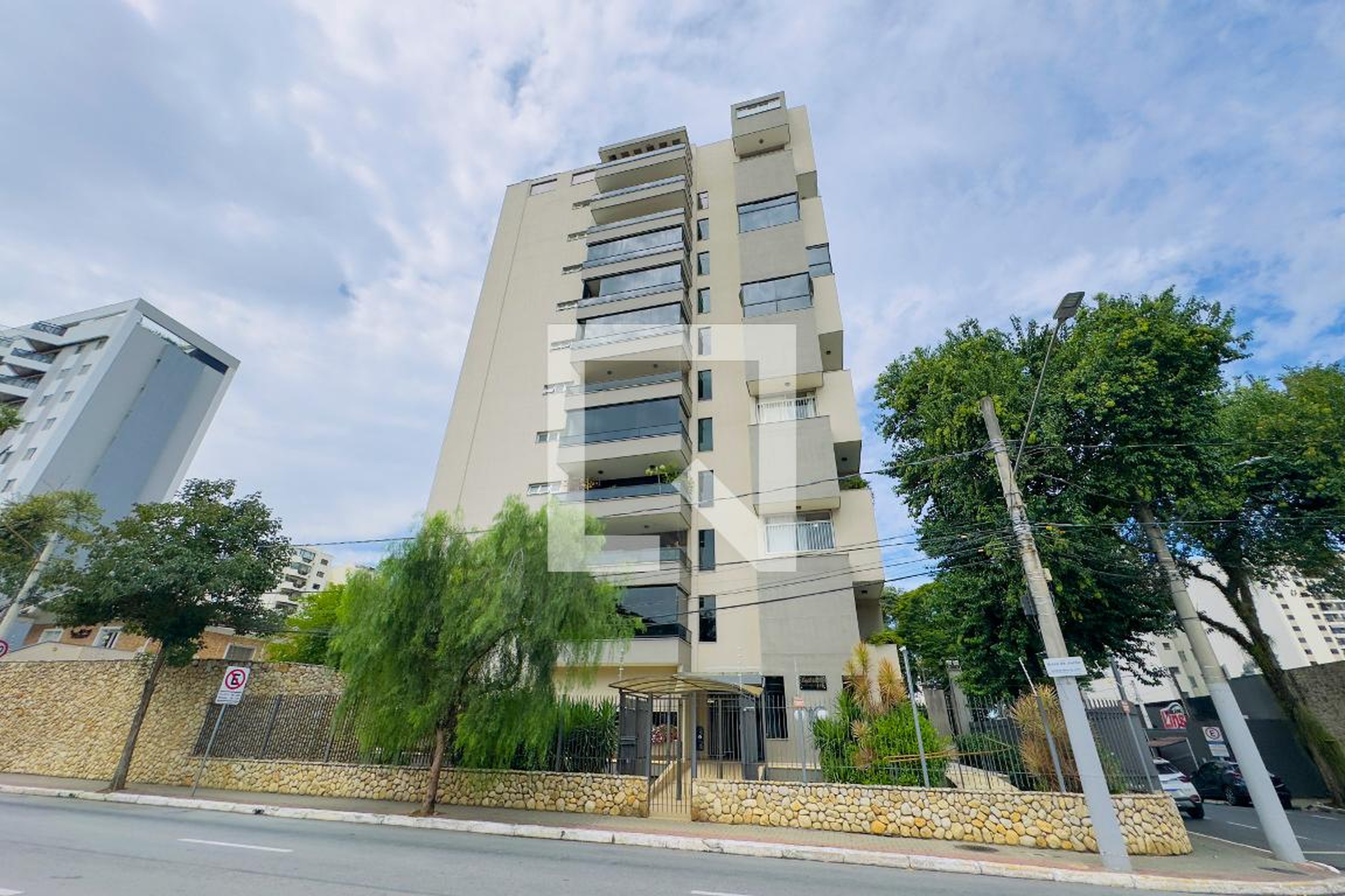 Fachada Condomínio em Avenida 09 de Julho, 541