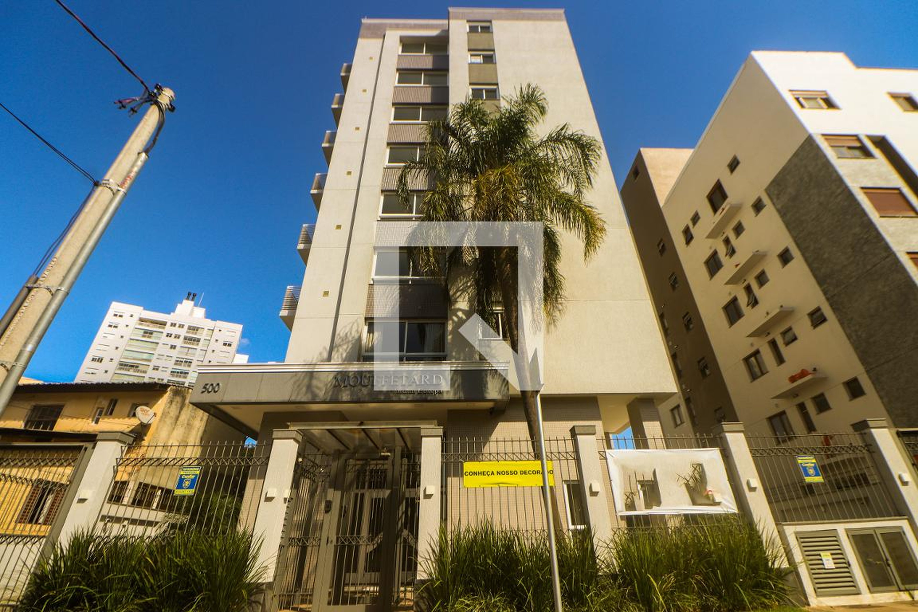 Fachada Condomínio em Rua Padre Alois Kades, 500