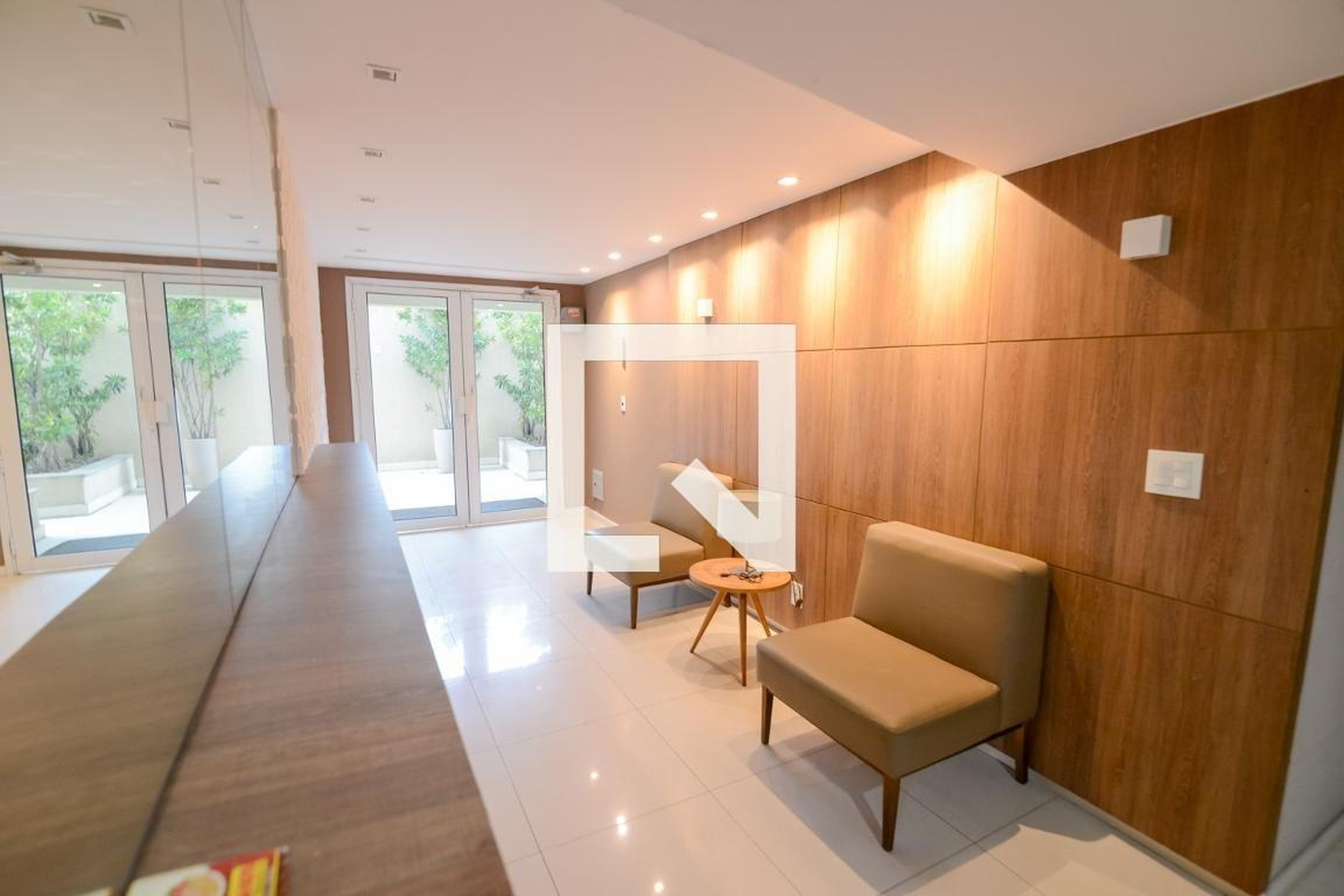 Hall - Garden Villagem