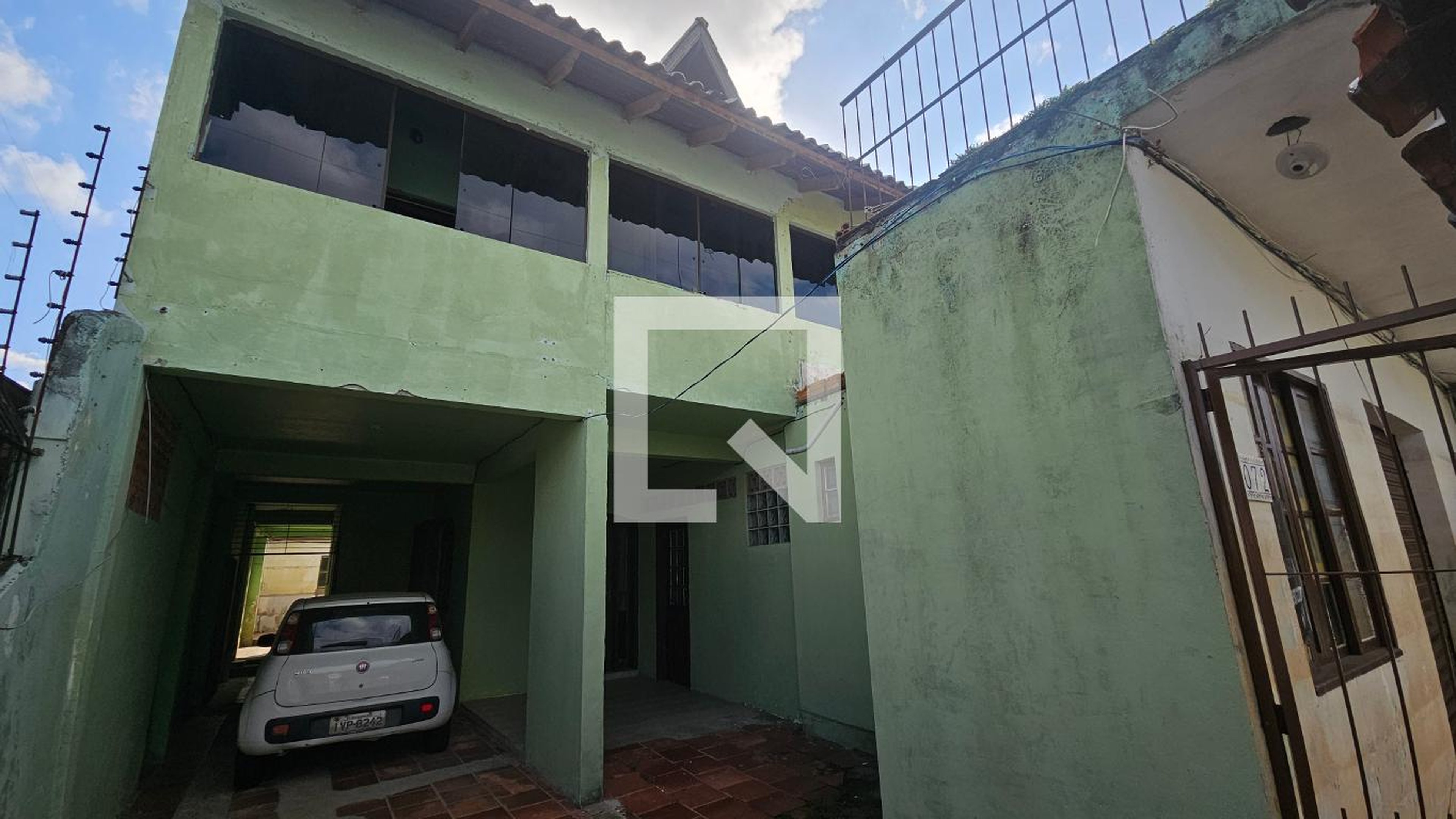 Fachada Condomínio em Avenida 21 de Abril, 1072