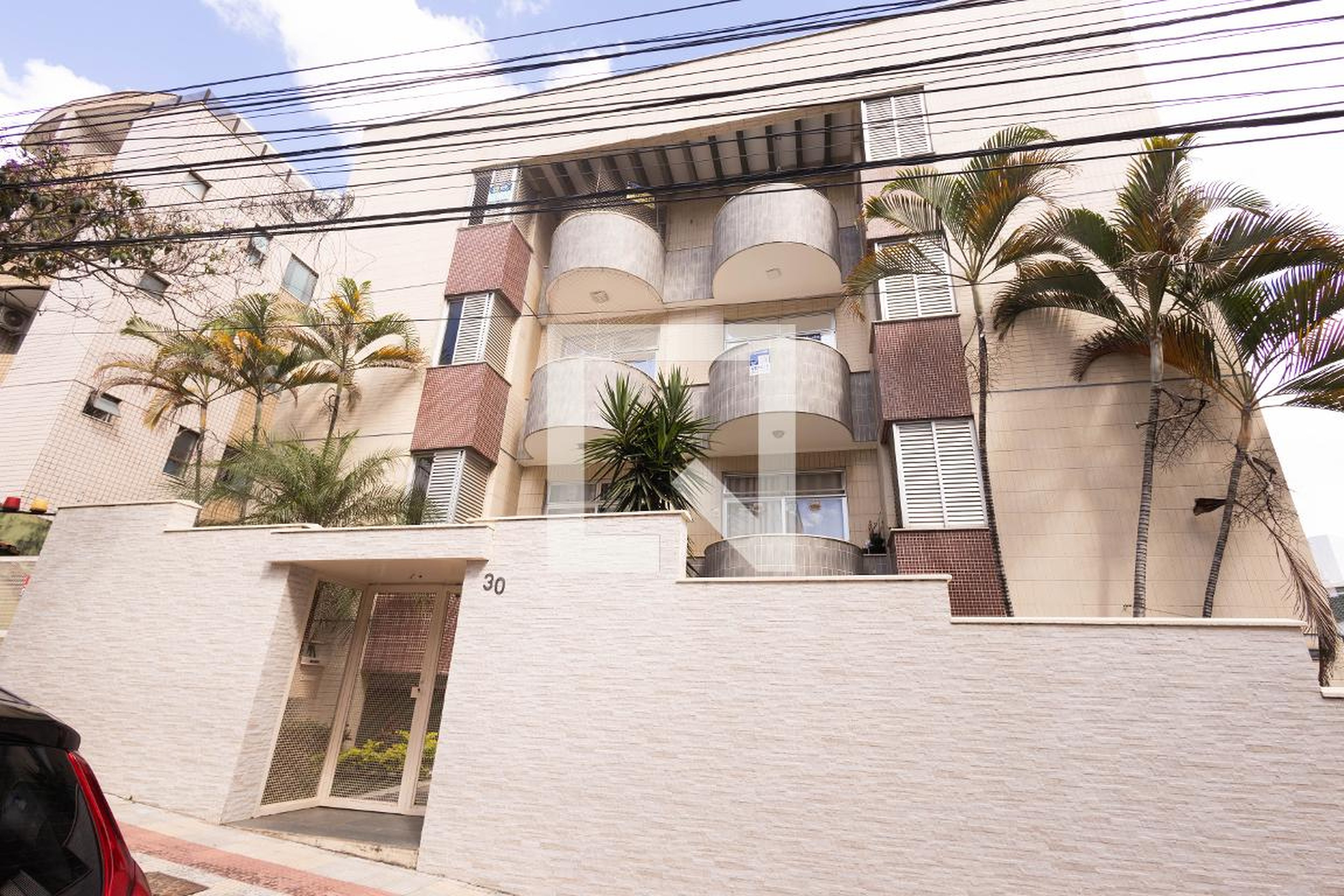 Fachada do Prédio Condomínio em Avenida Deputado Cristovam Chiaradia, 93