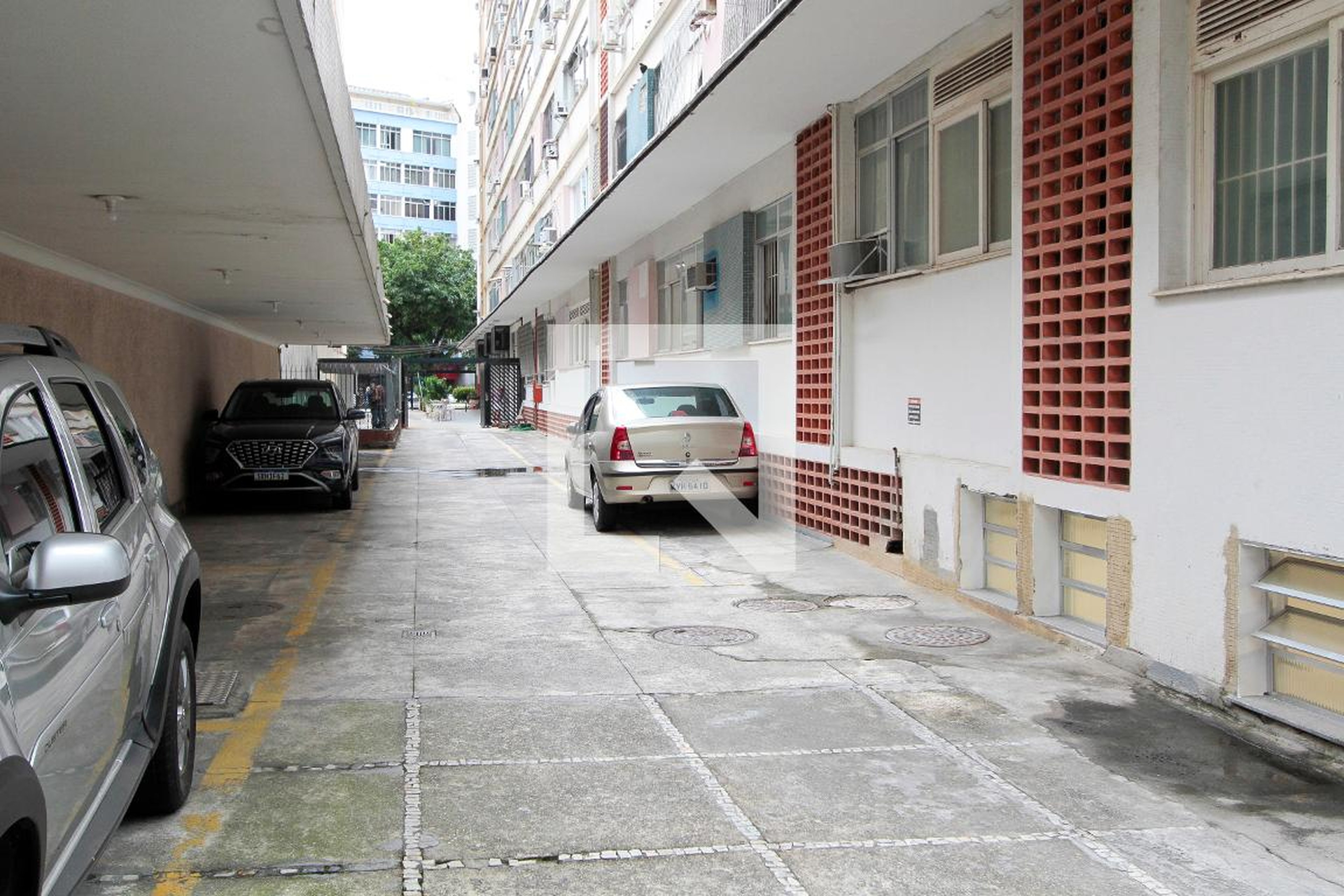 Estacionamento - Torre de Marfim