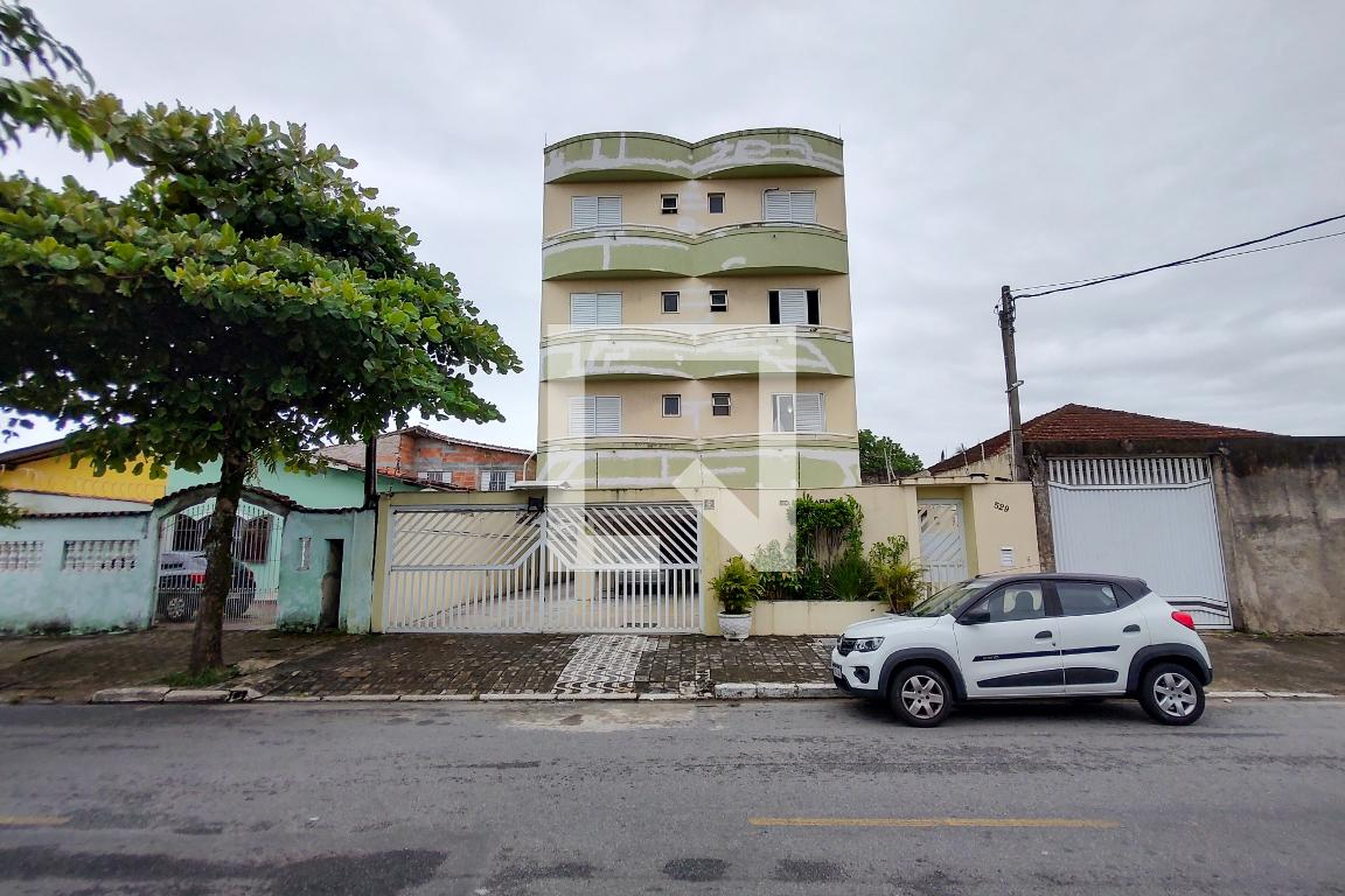 Fachada do Prédio Condomínio em Rua Nossa Senhora da Praia Grande, 529