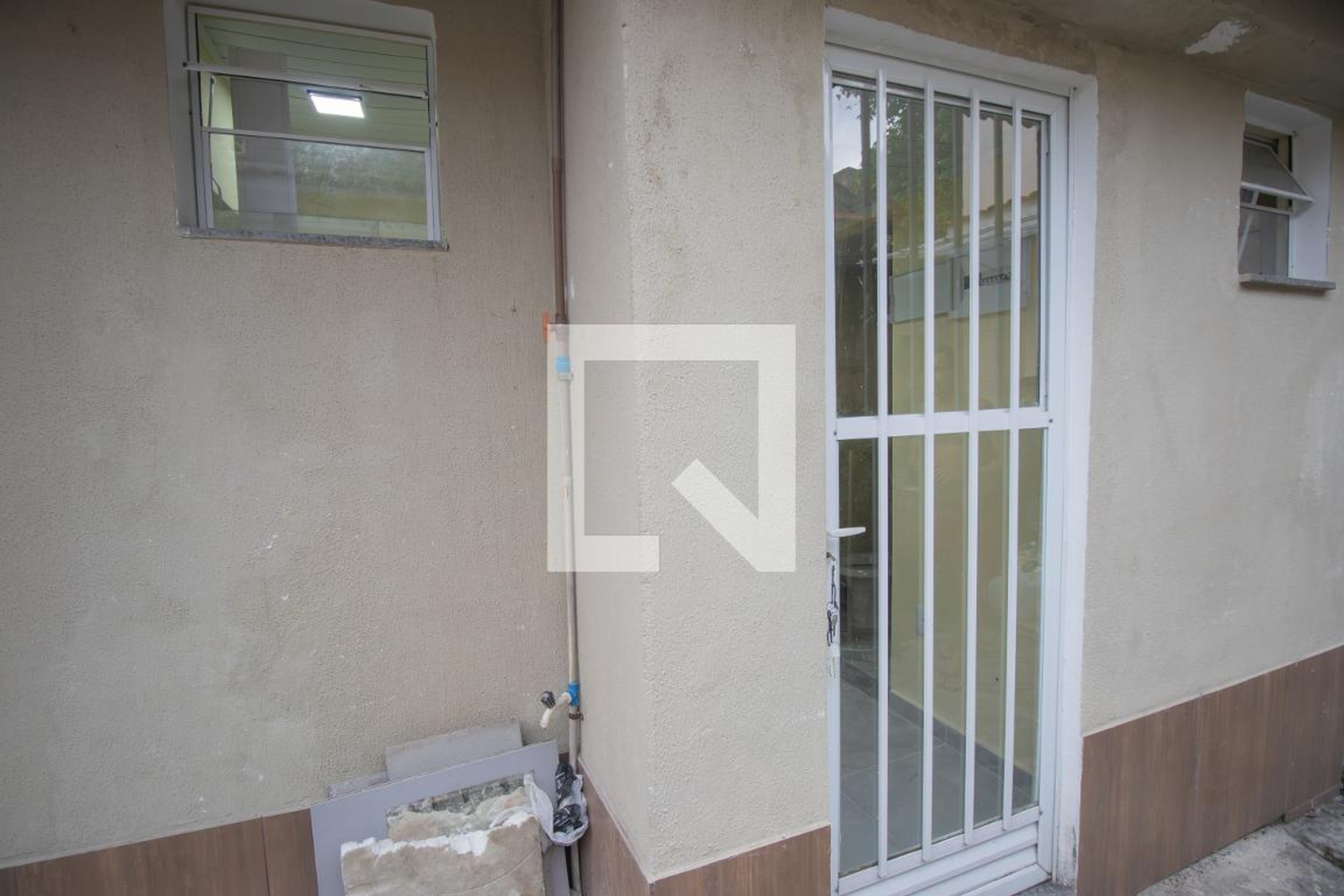 Fachada Condomínio em Rua Cirílo Branco, 720