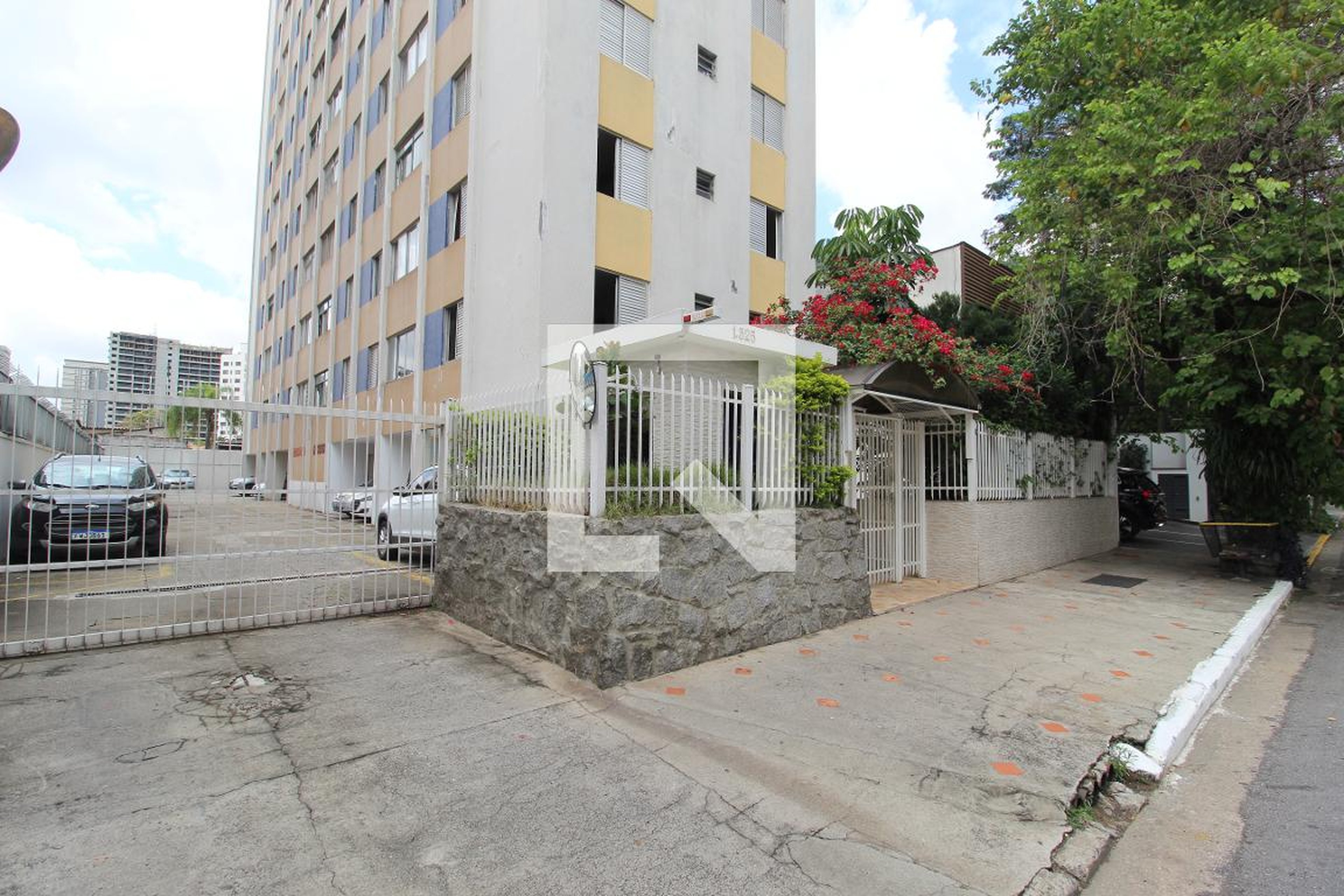 Fachada do Prédio Edifício Inhambu II