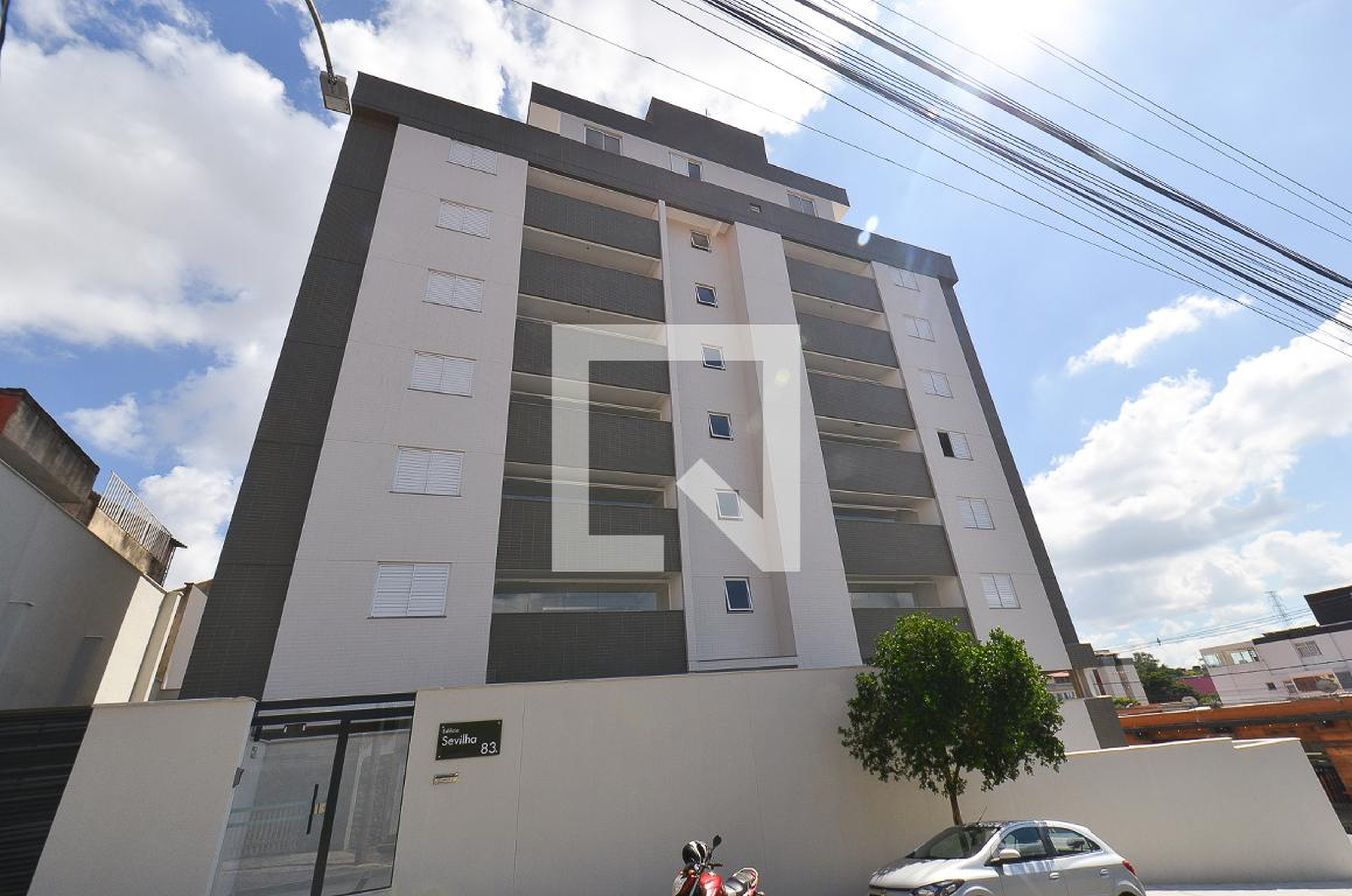 Fachada Condomínio em Rua Marte, 95