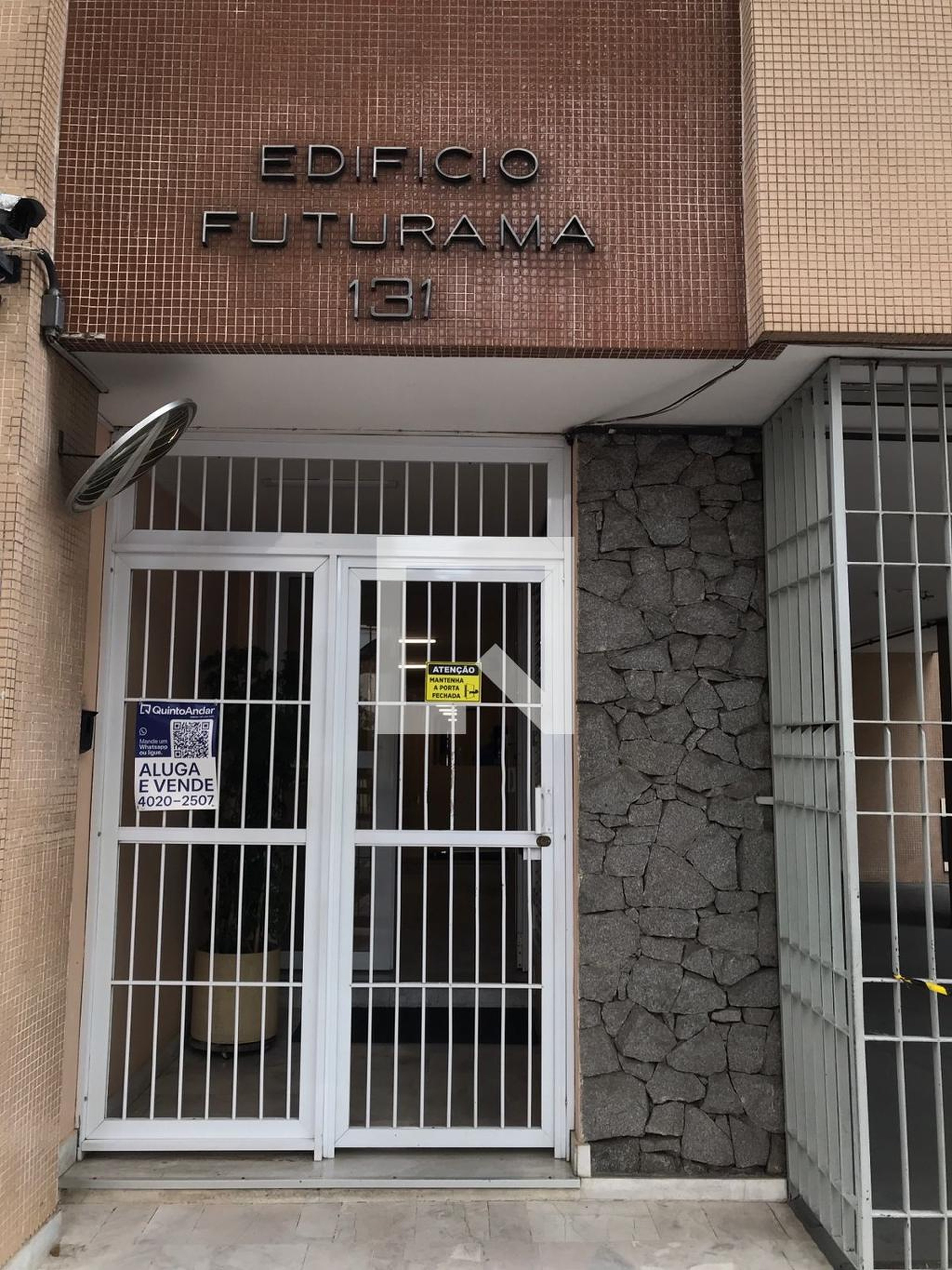 Fachada Edifício Futurama