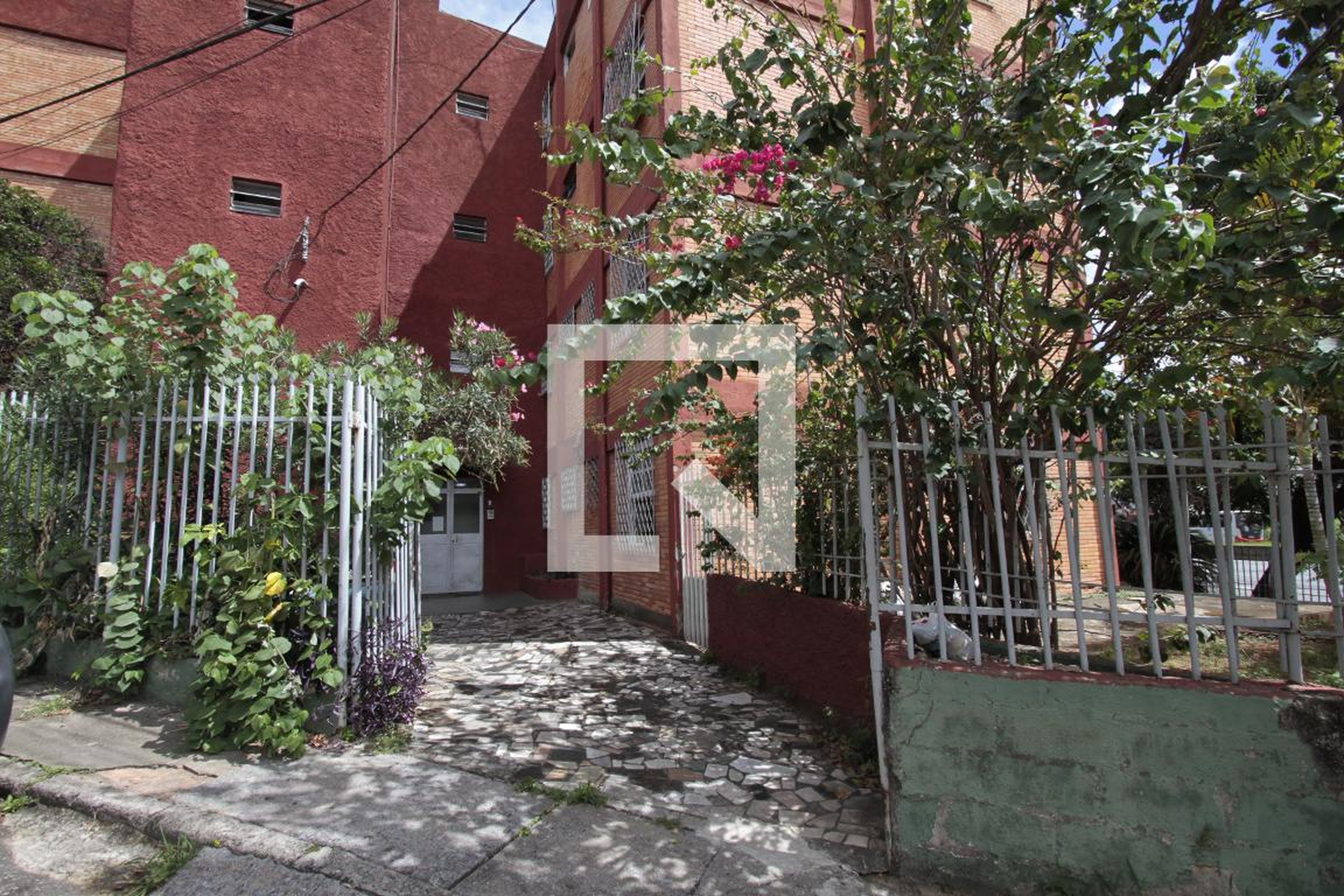 Fachada do Prédio Condomínio em Rua Perimetral, 22