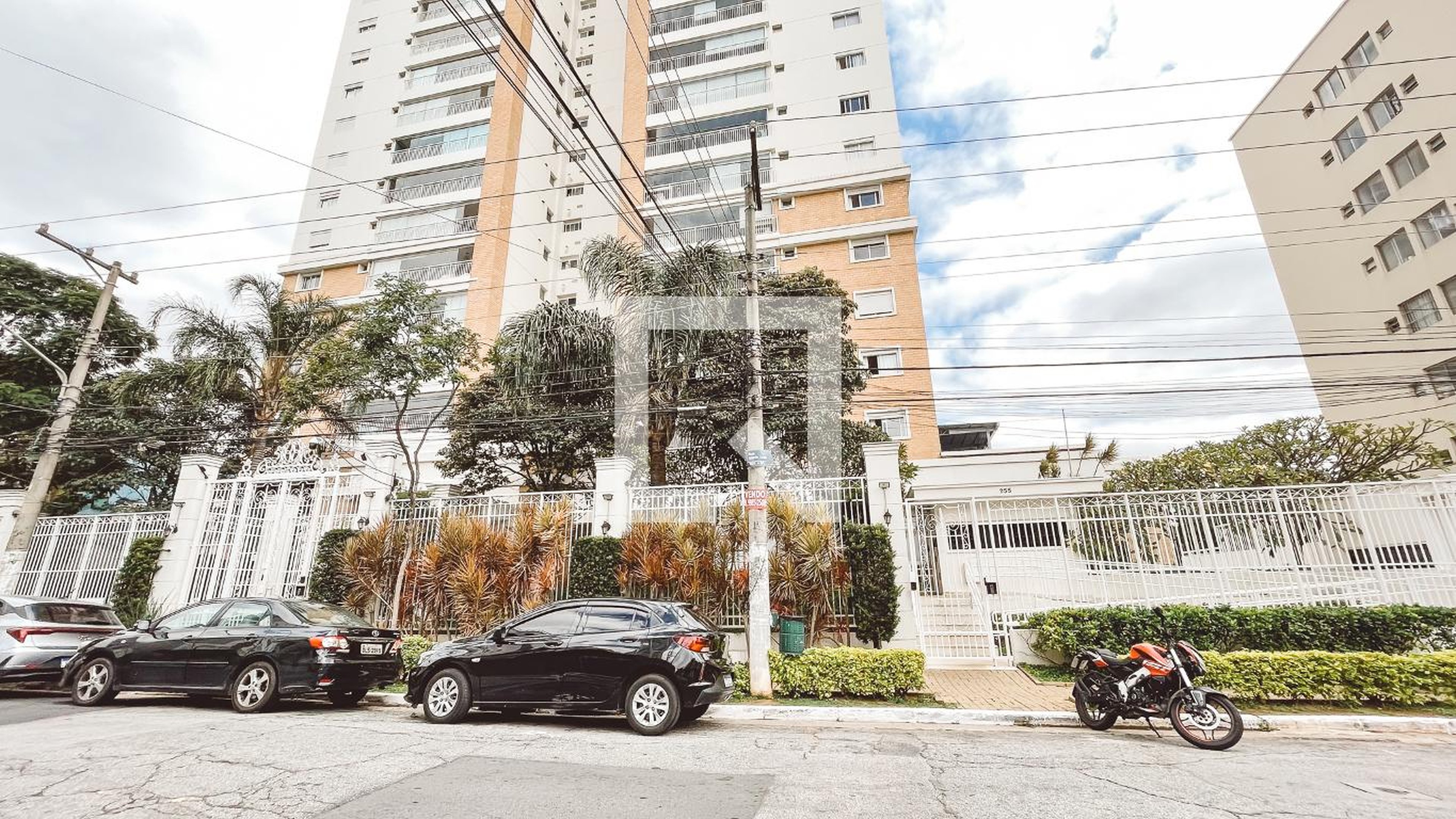 Fachada do Prédio Condomínio Praça Santana