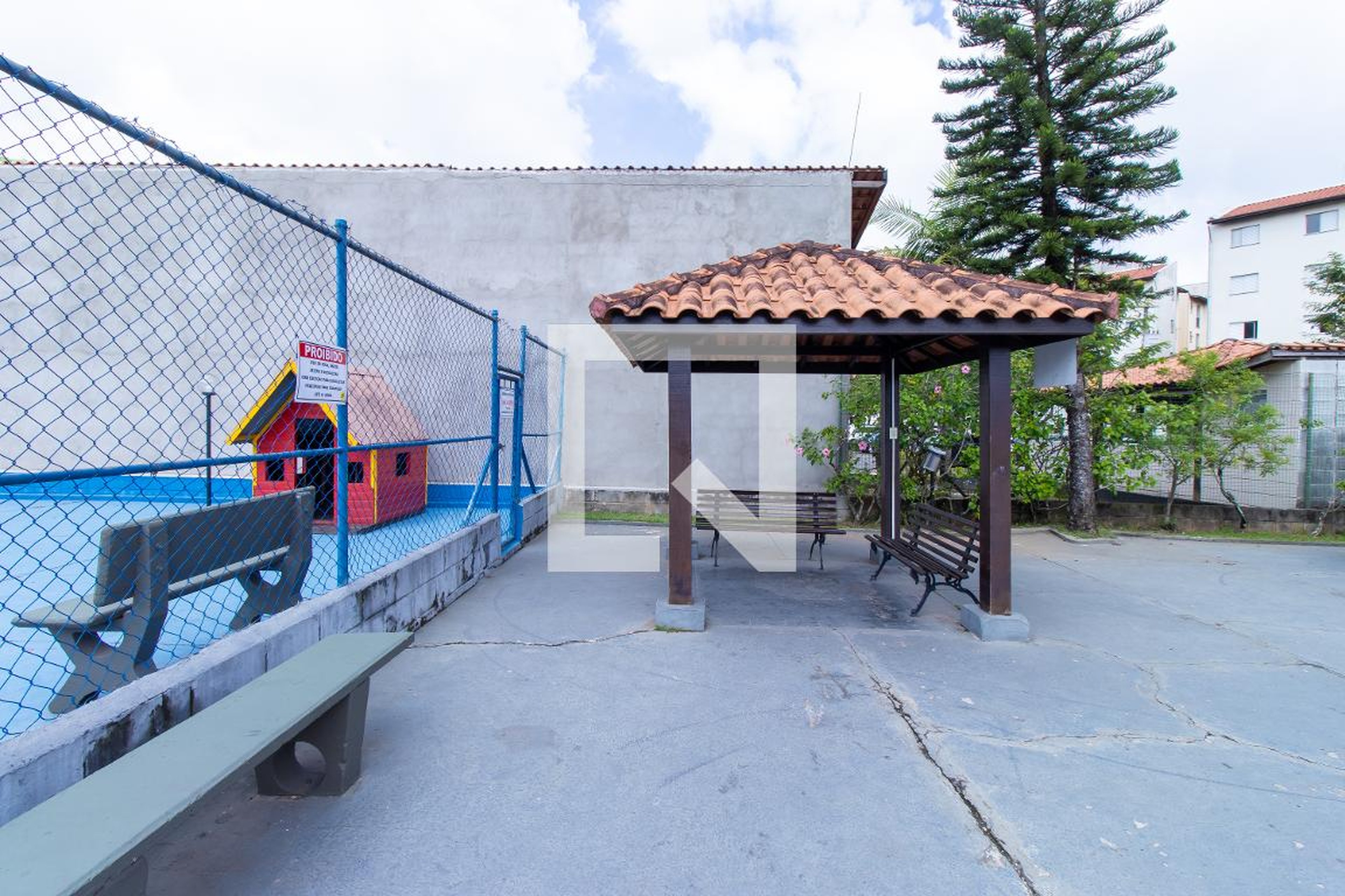 Área comum - Andorinhas