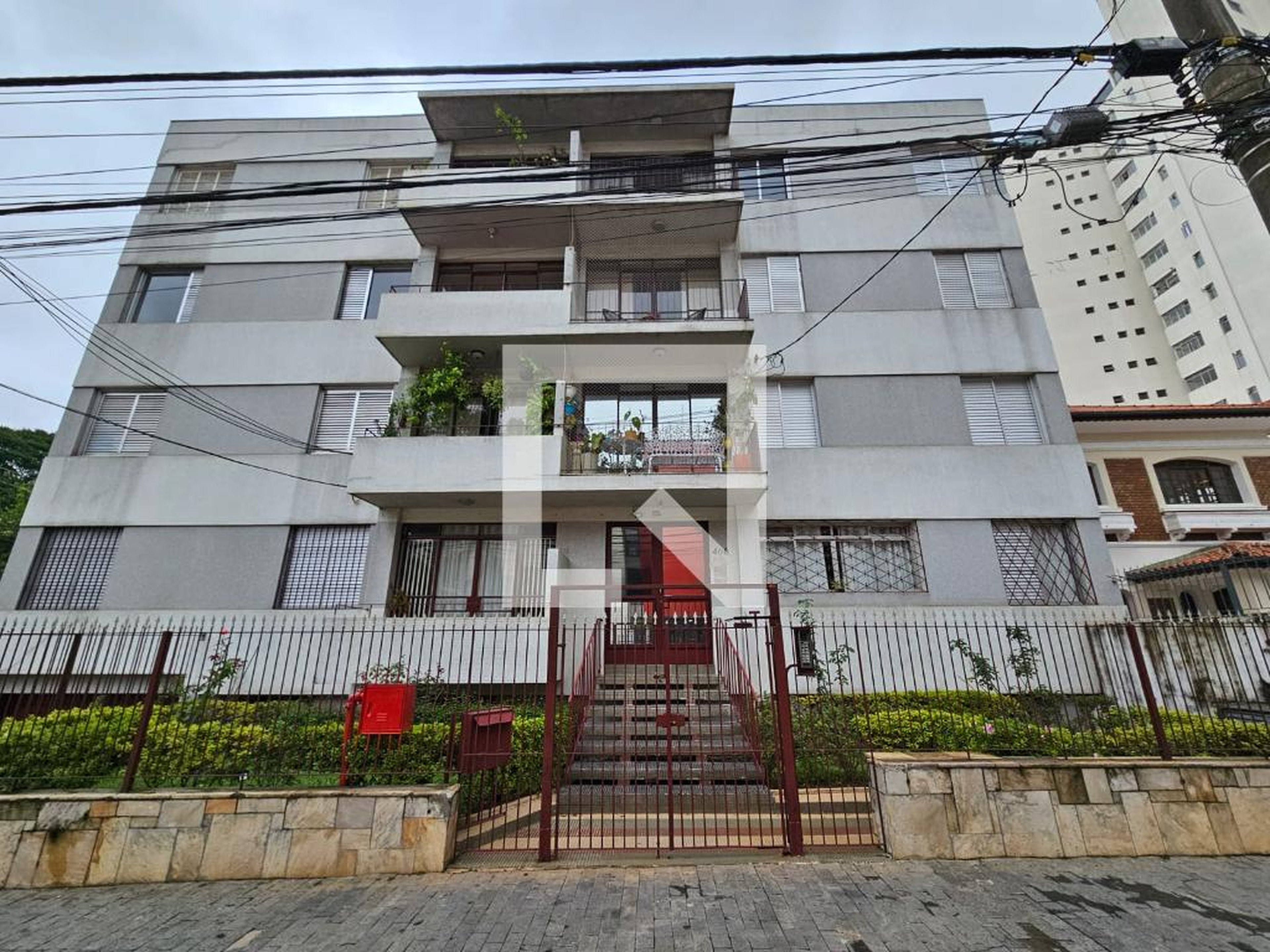 Fachada Condomínio Madre Cabrini