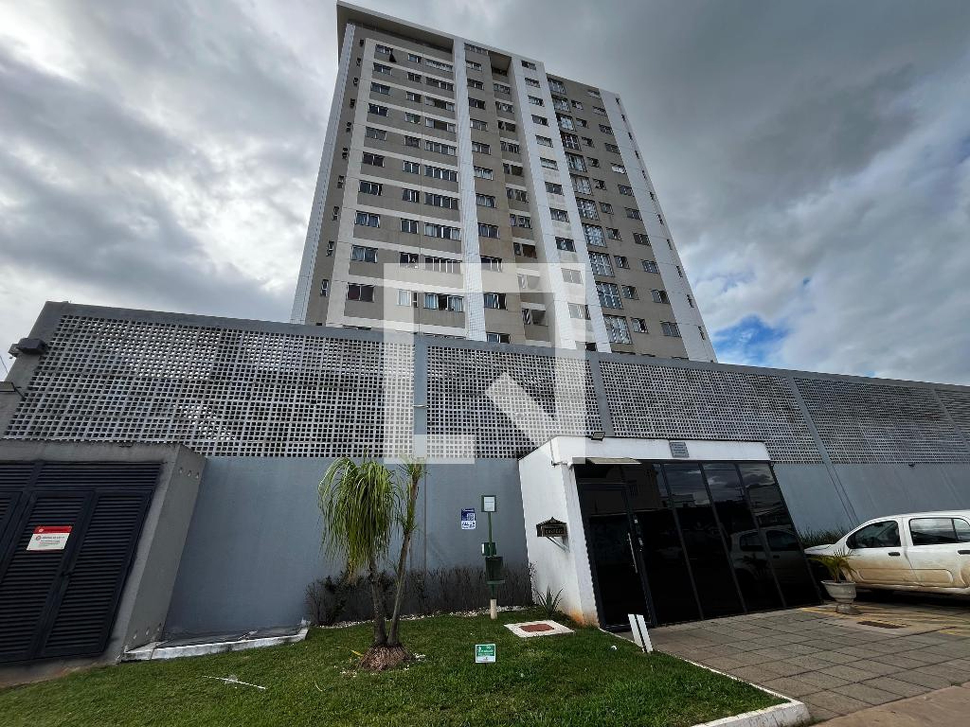 Fachada Condomínio em Qn 403 Conjunto A, 1