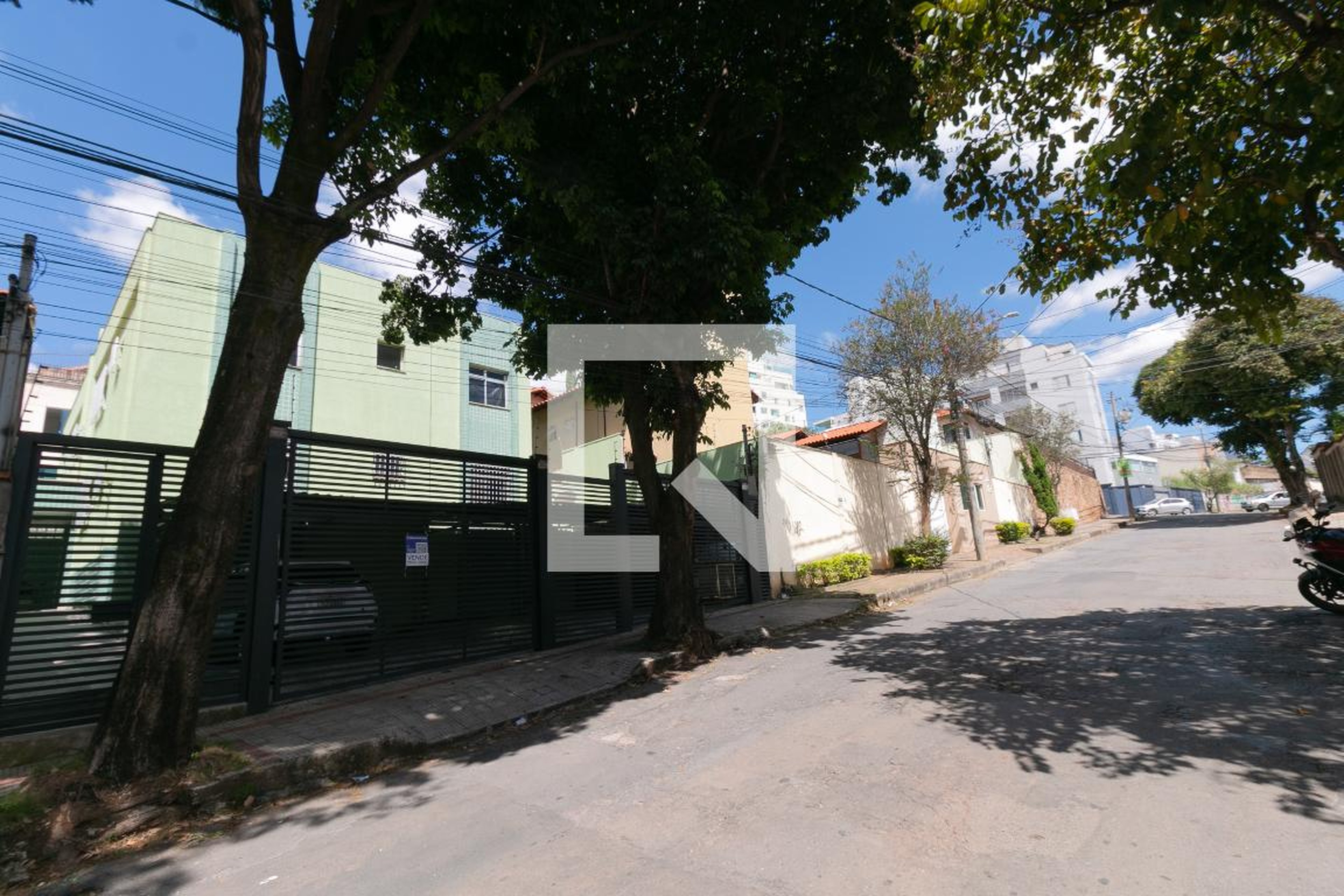 Fachada Condomínio em Rua Branca de Souza Couto, 115