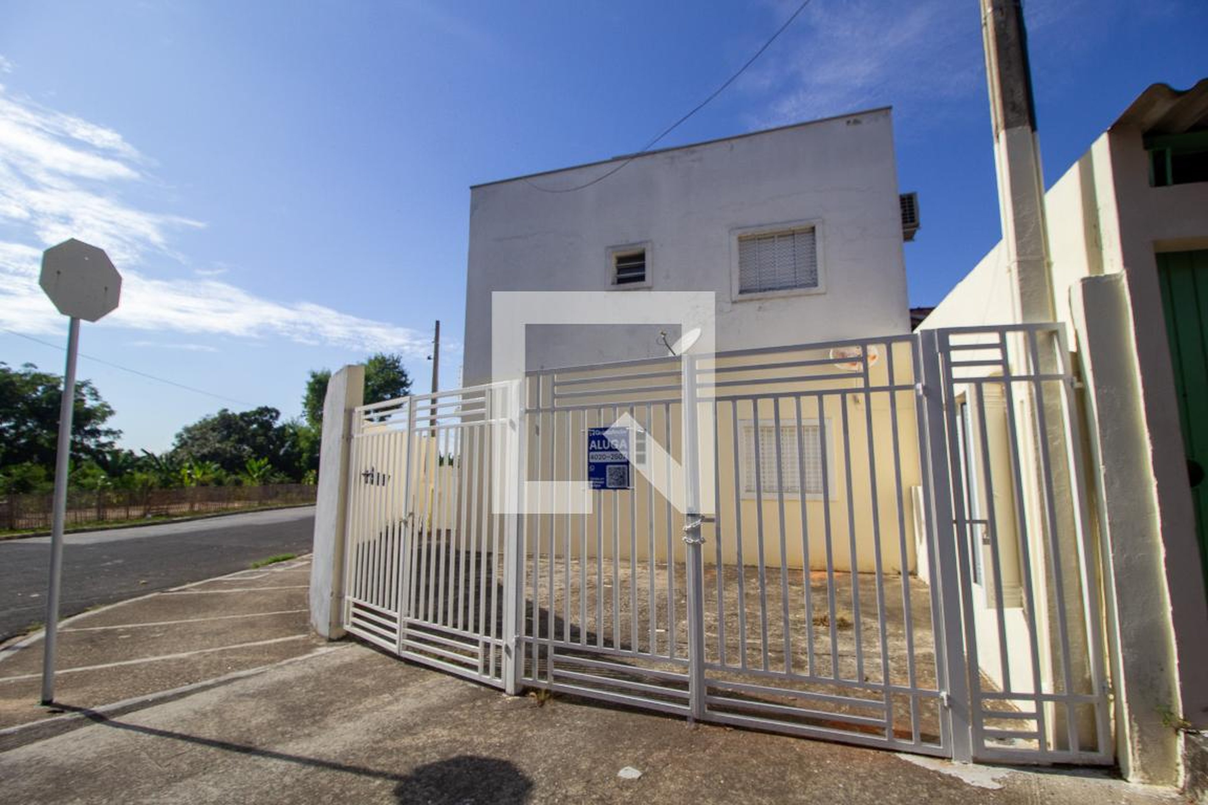 Fachada Condomínio em Rua José Baptista de Camargo, 728