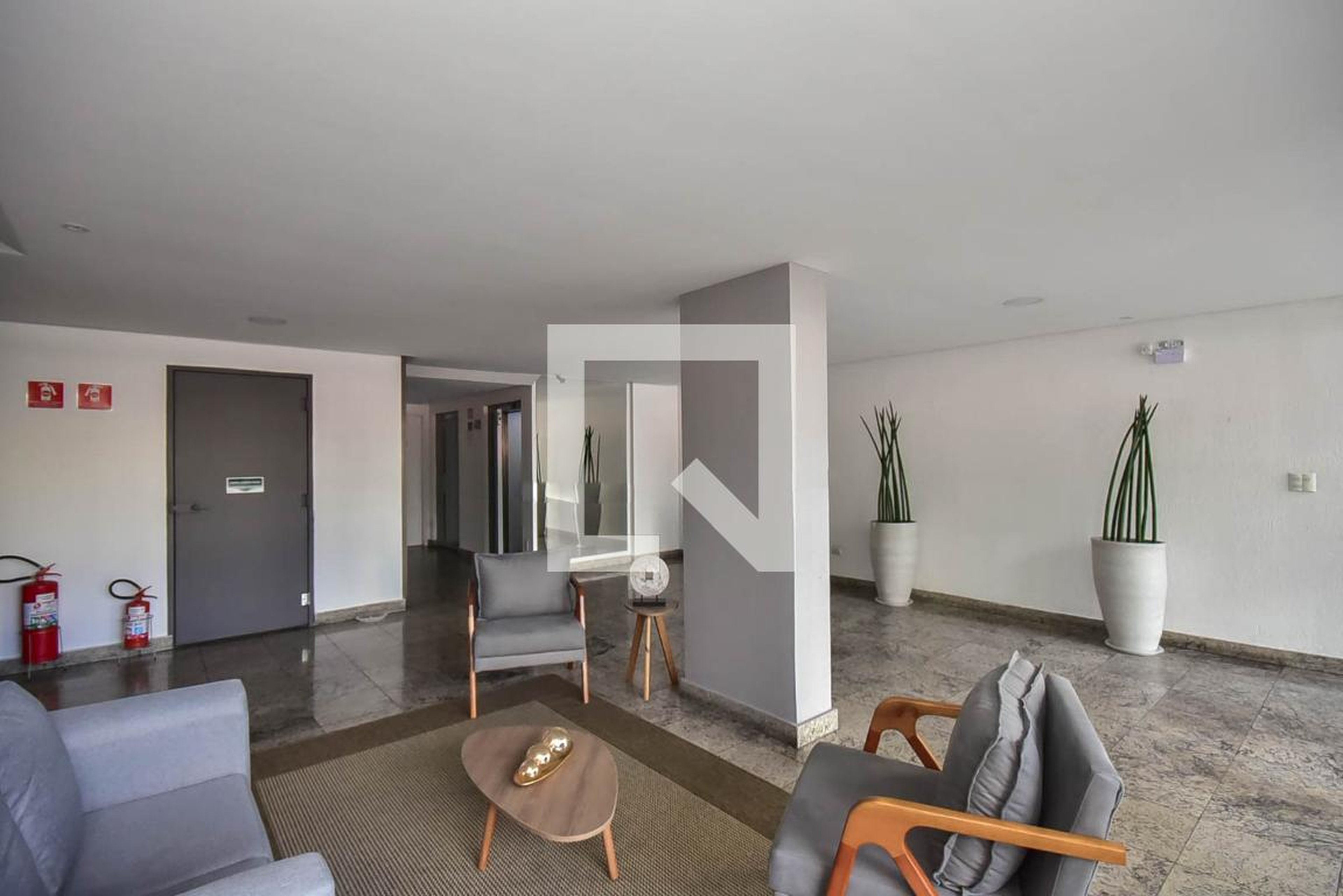 Hall Social - Edifício Jardins de Lagamar