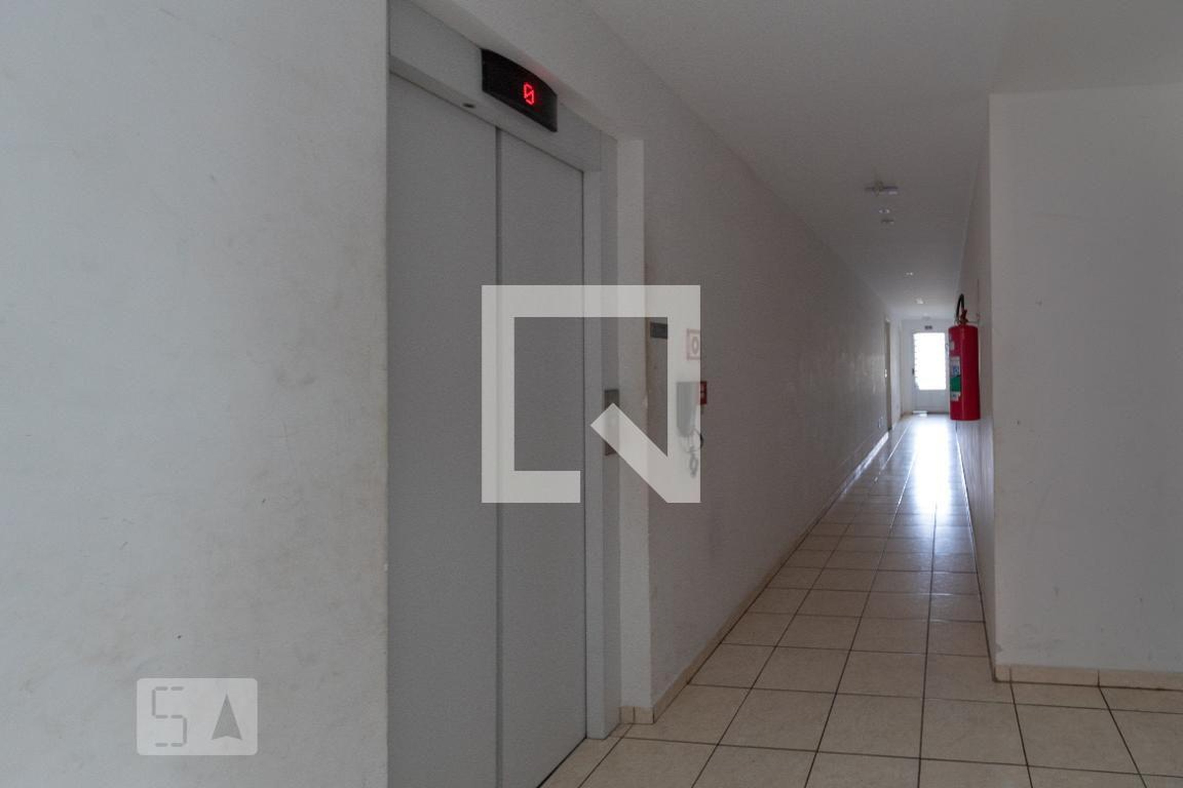 Elevador - Residencial José Camarotto