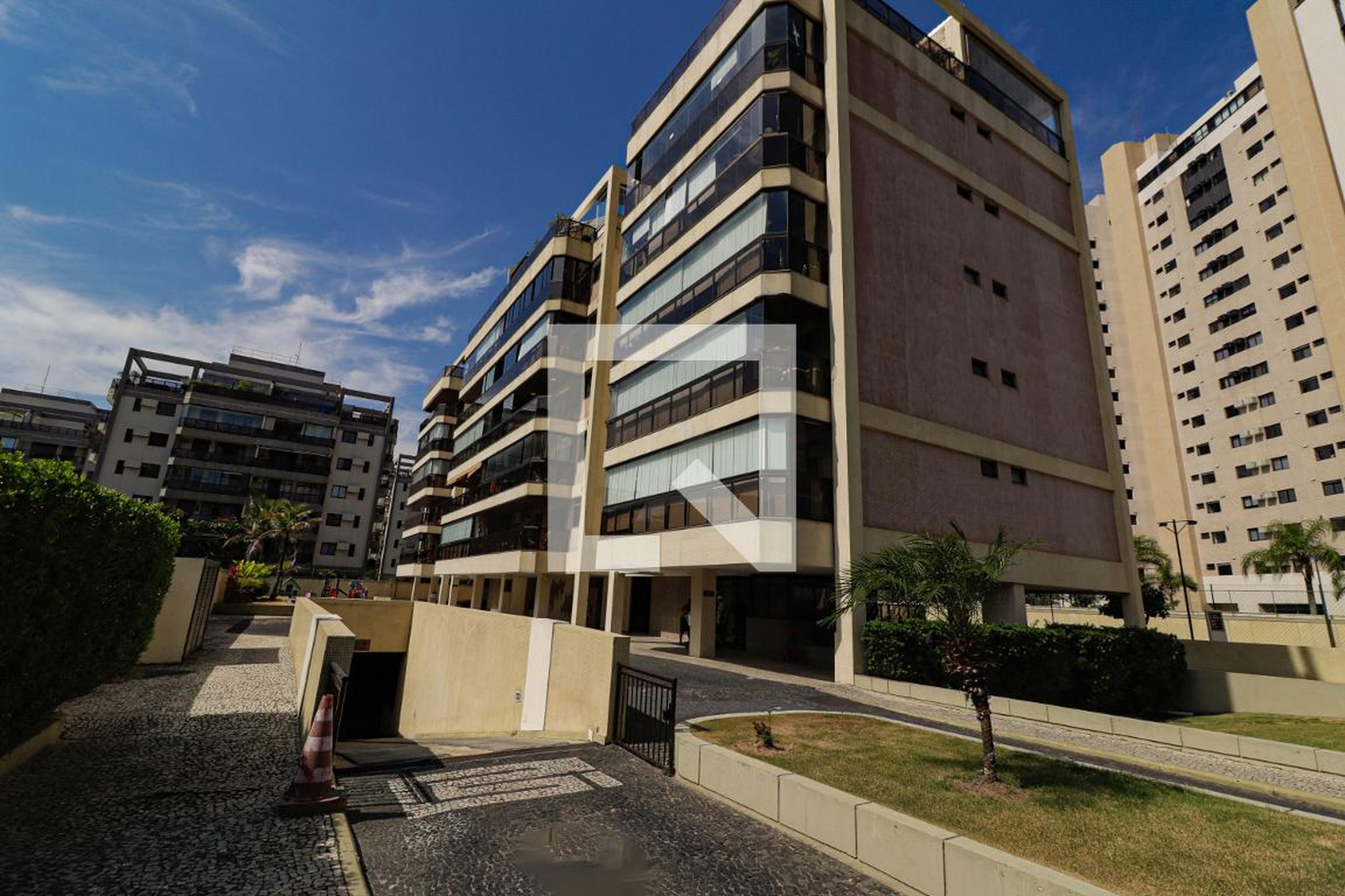 Fachada Condomínio Barrabella Inn