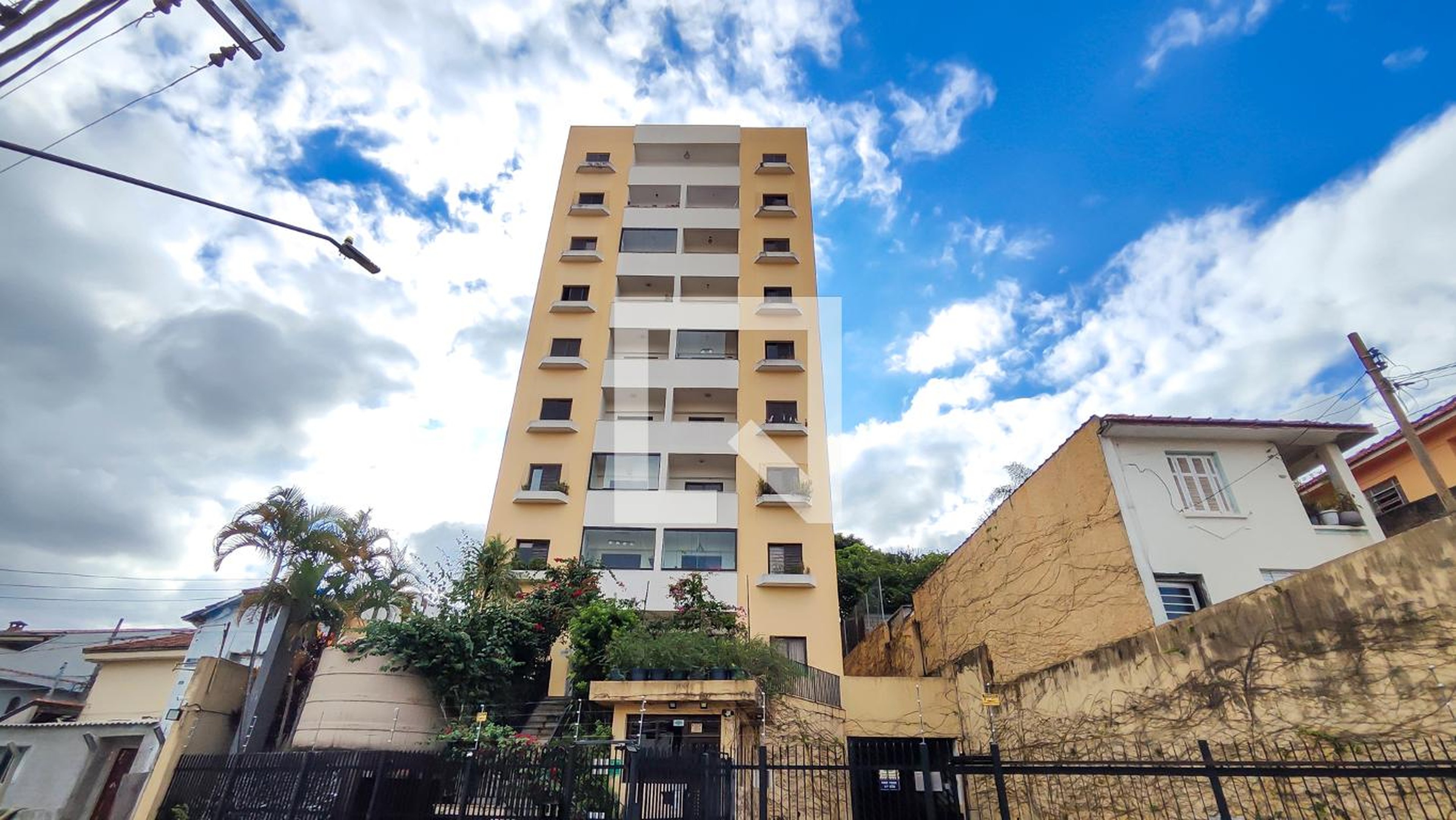 Fachada do Prédio Condomínio Terralheiro