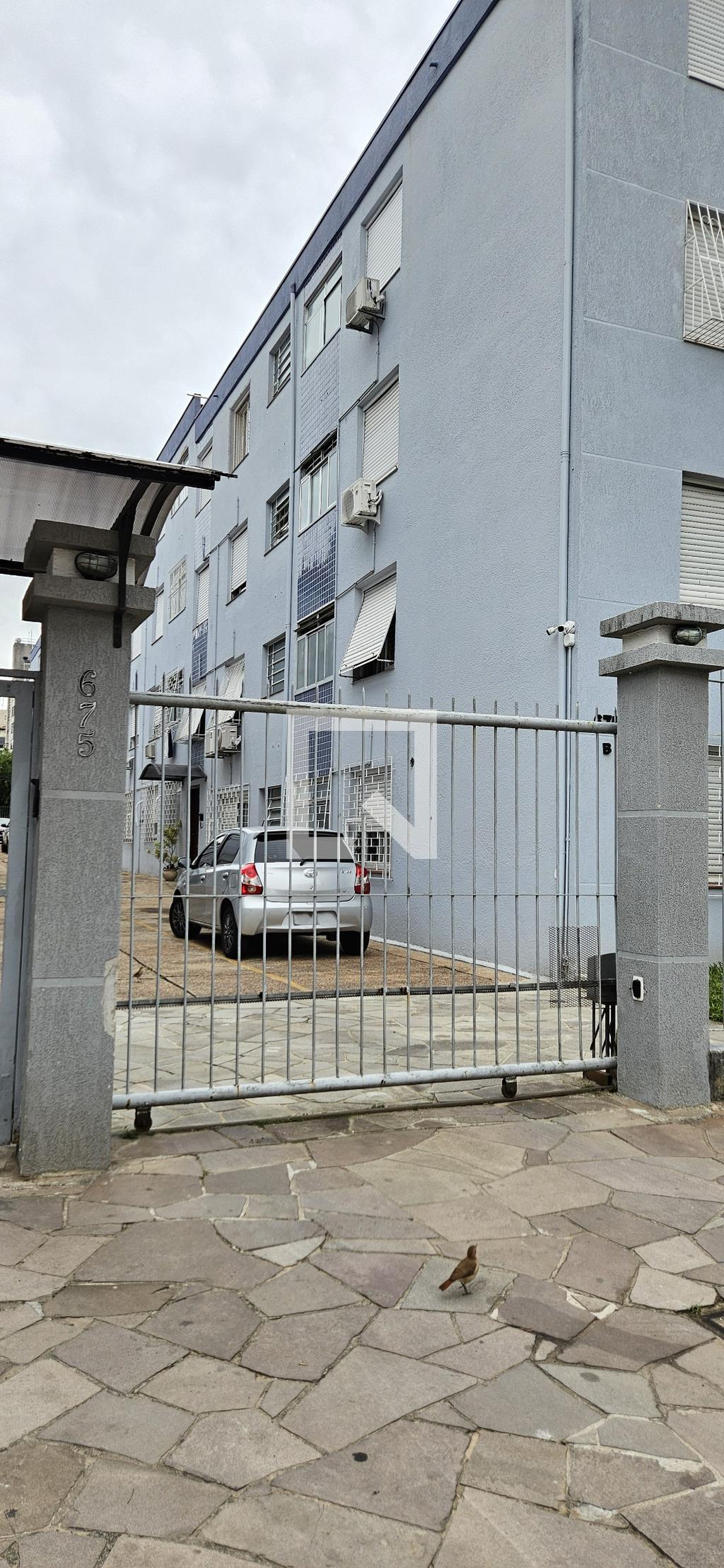 Fachada Condomínio em Rua Gaston Englert, 675