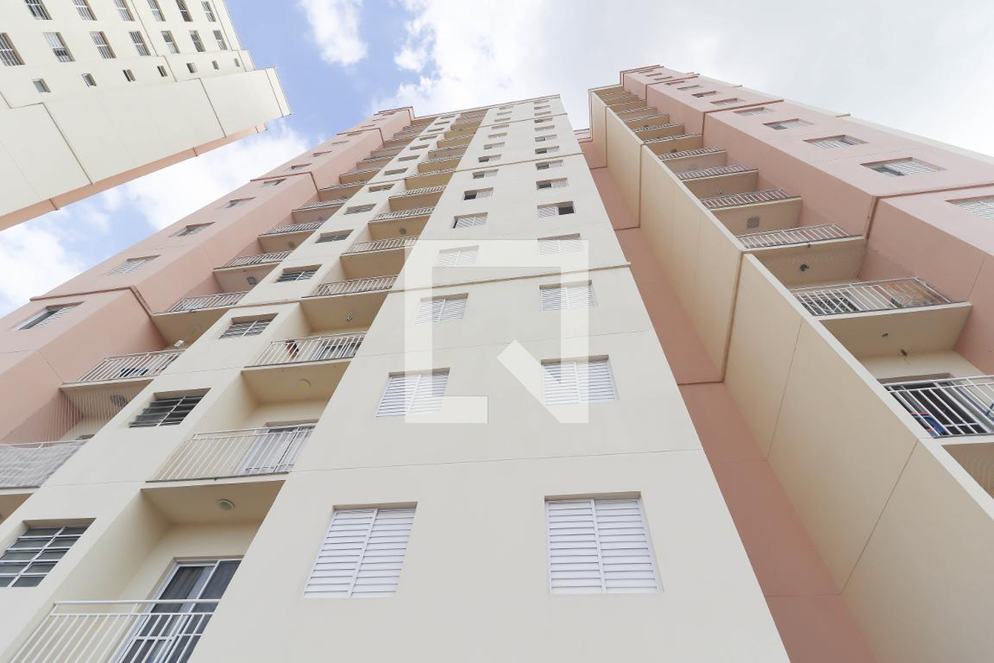 Fachada Condomínio Mirante da Colônia