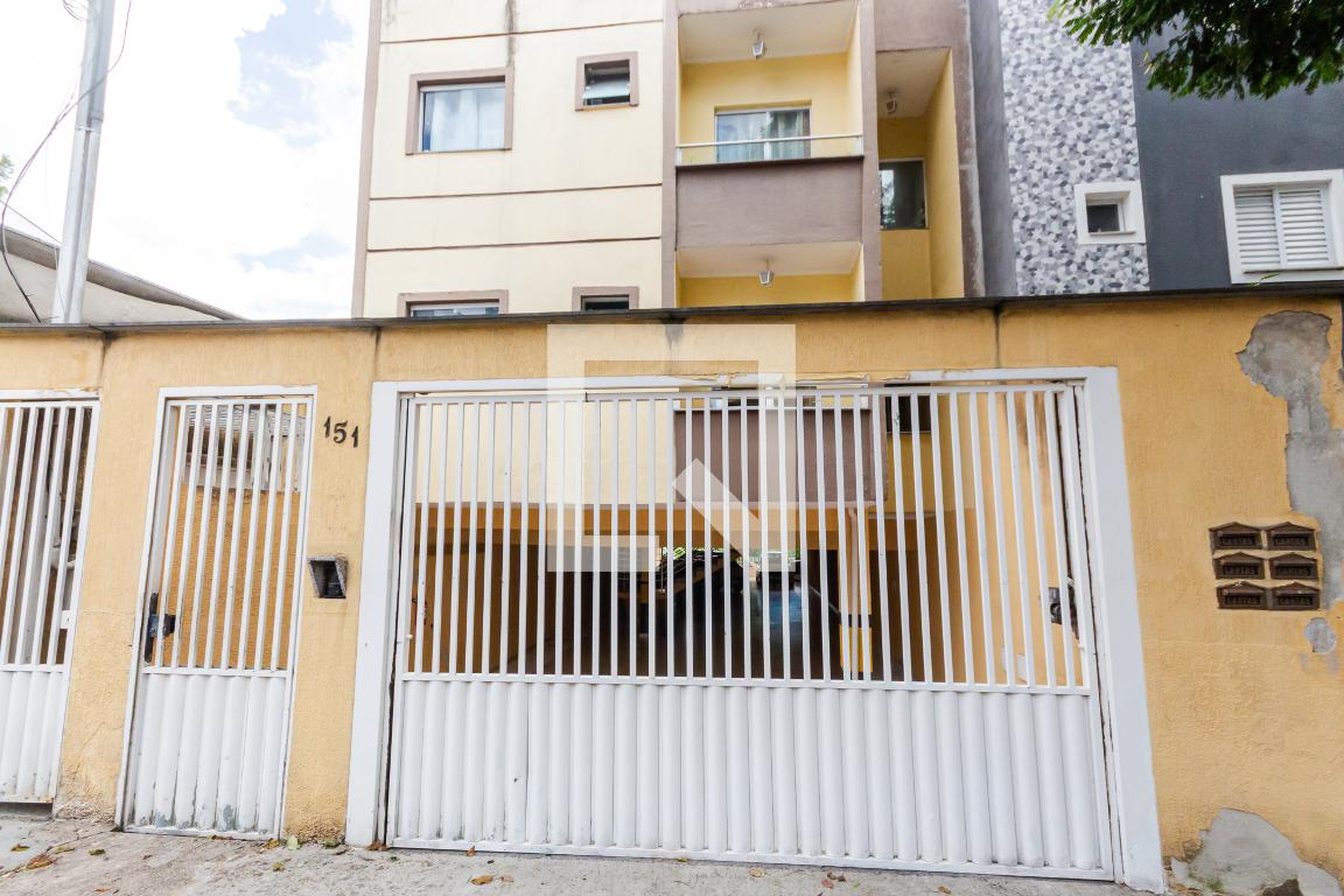 Fachada Condomínio em Rua Dinamarca, 151