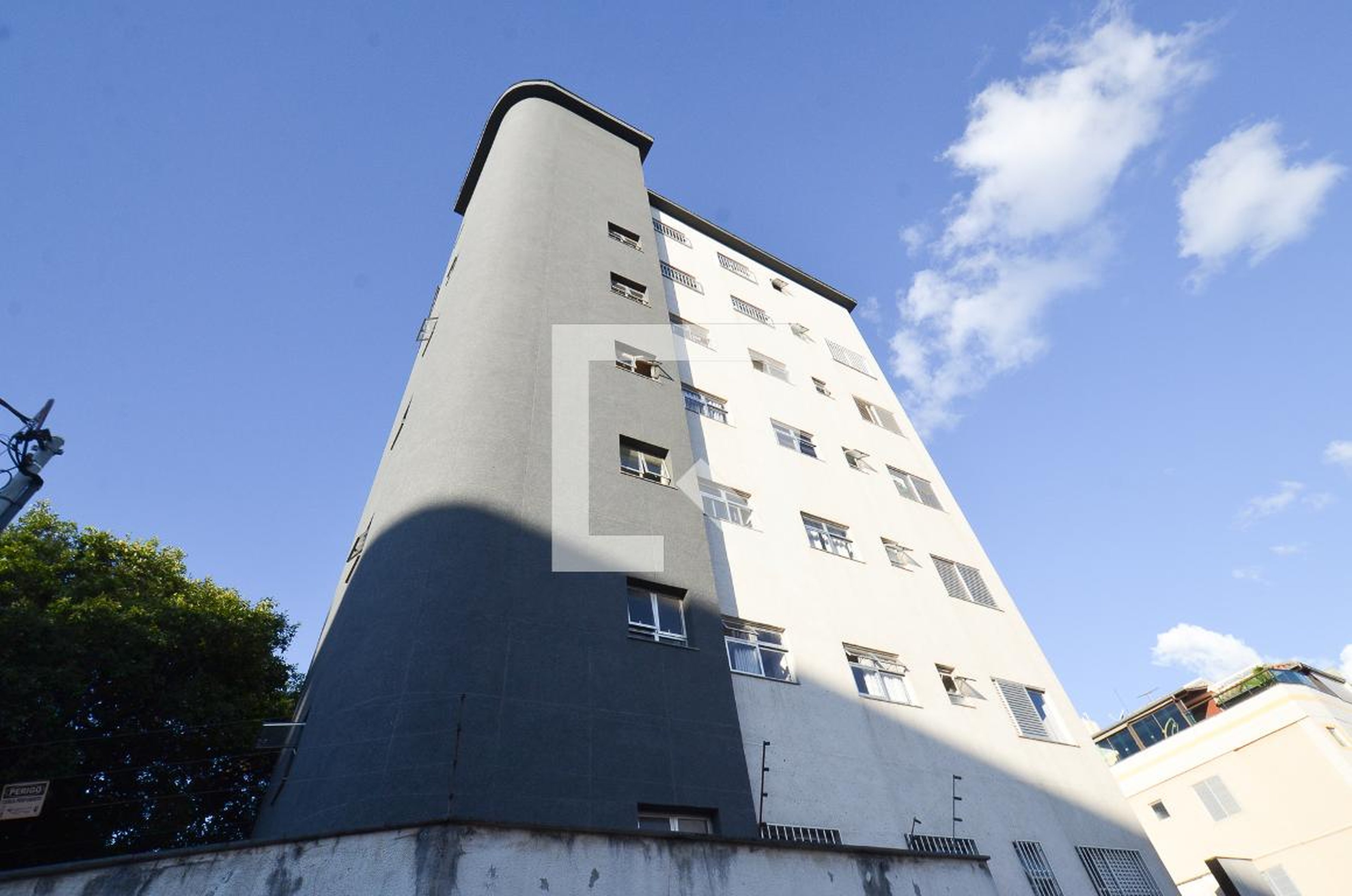 Fachada Condomínio em Rua Dezoito de Julho, 563