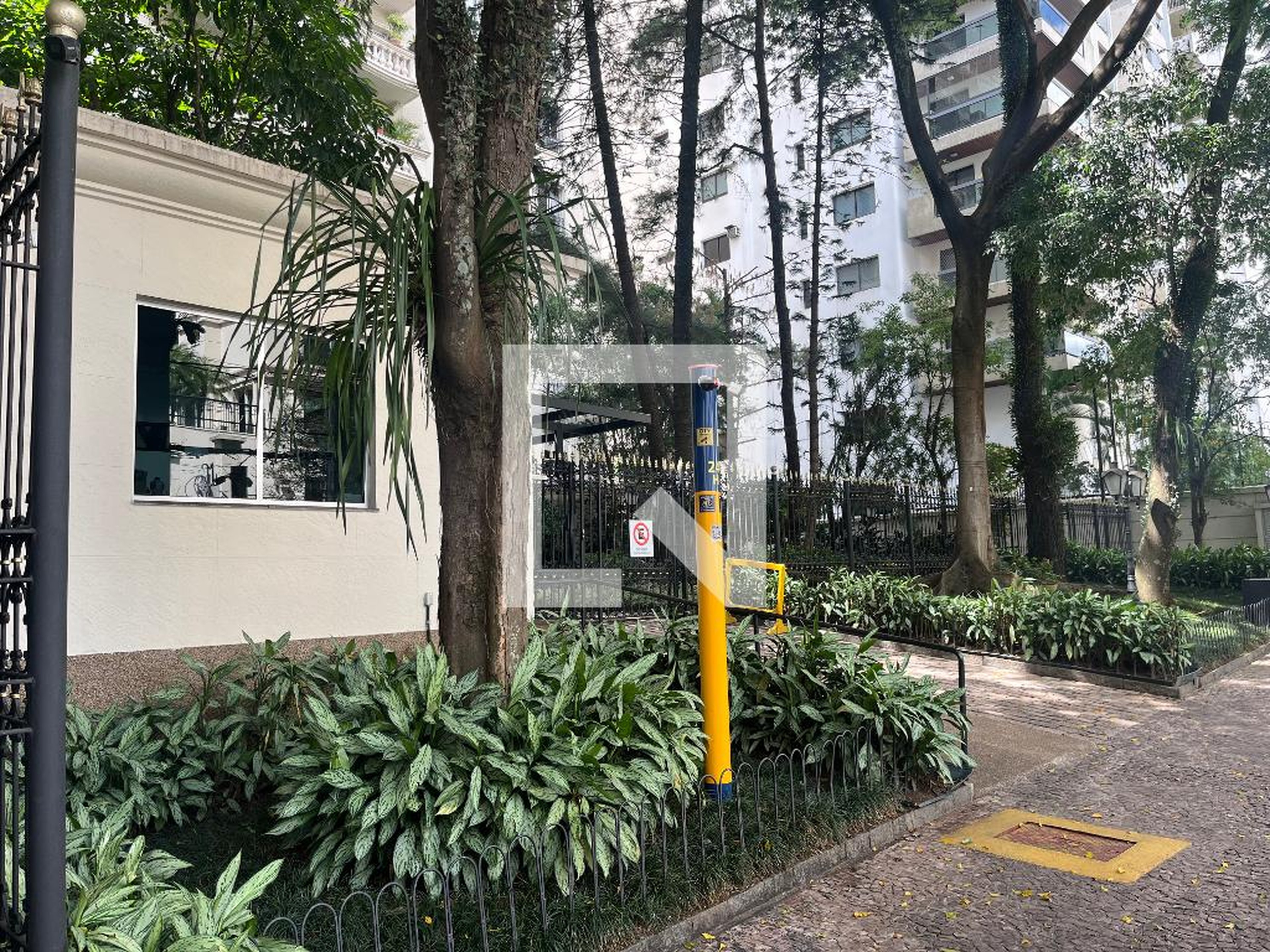 Fachada do Prédio Condomínio Alassio