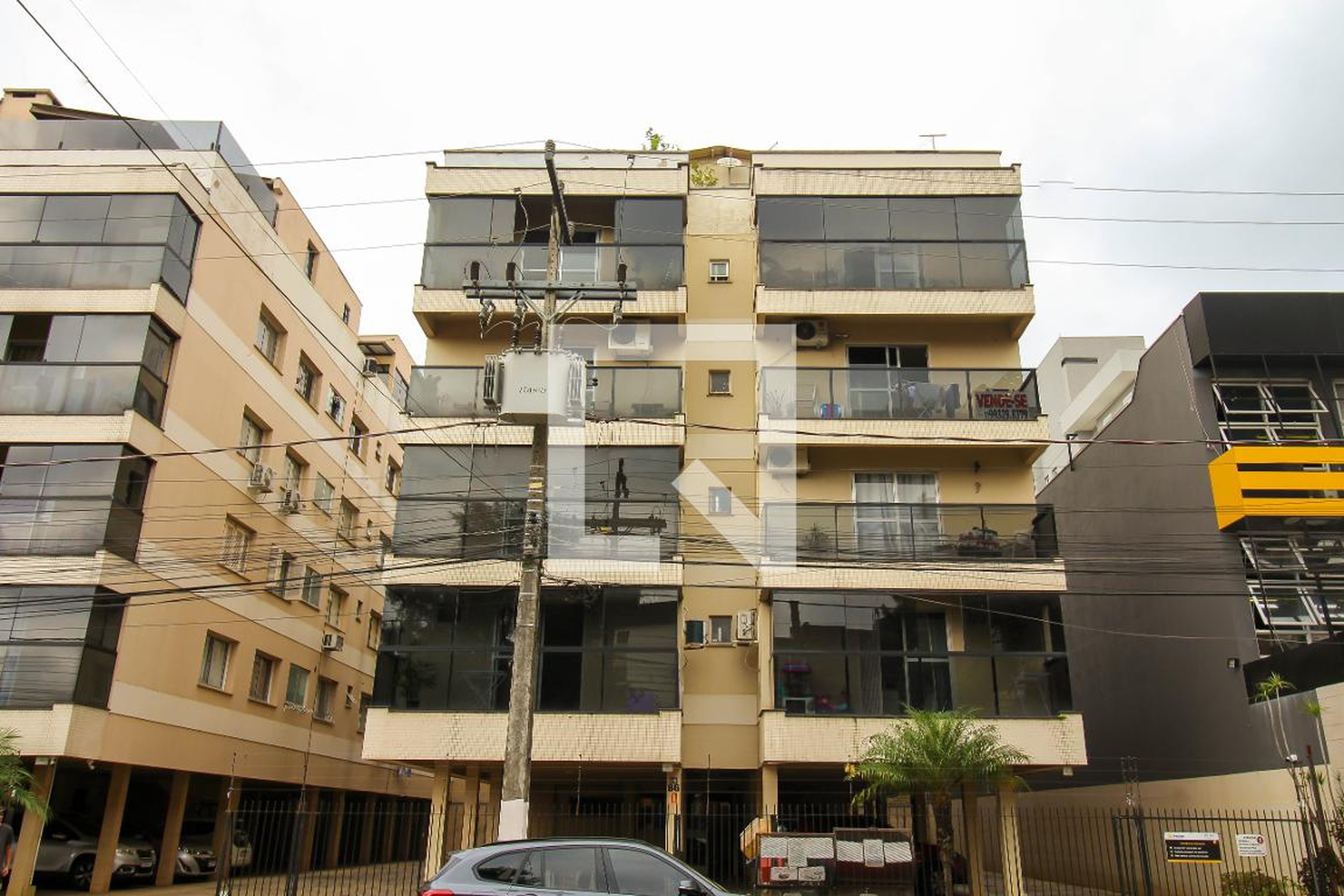 Fachada Condomínio em Rua Brasil, 86