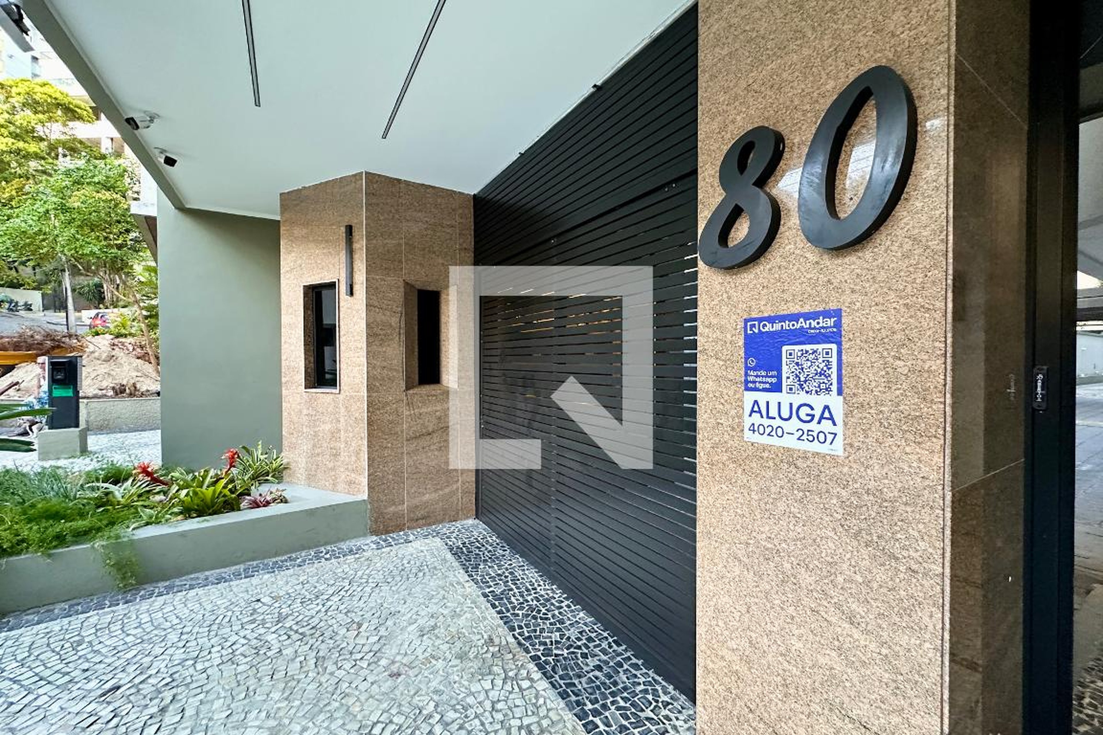 Fachada Condomínio Nenhum