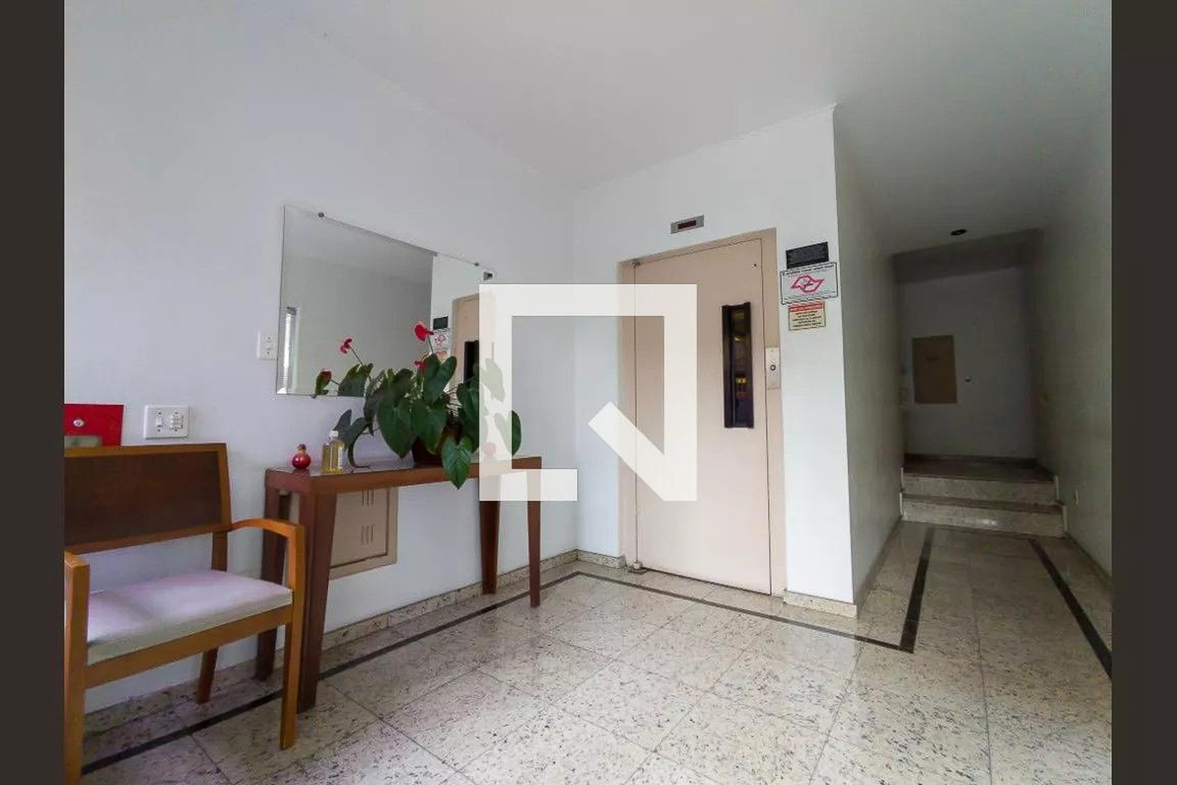 Hall - Izabel Marisa