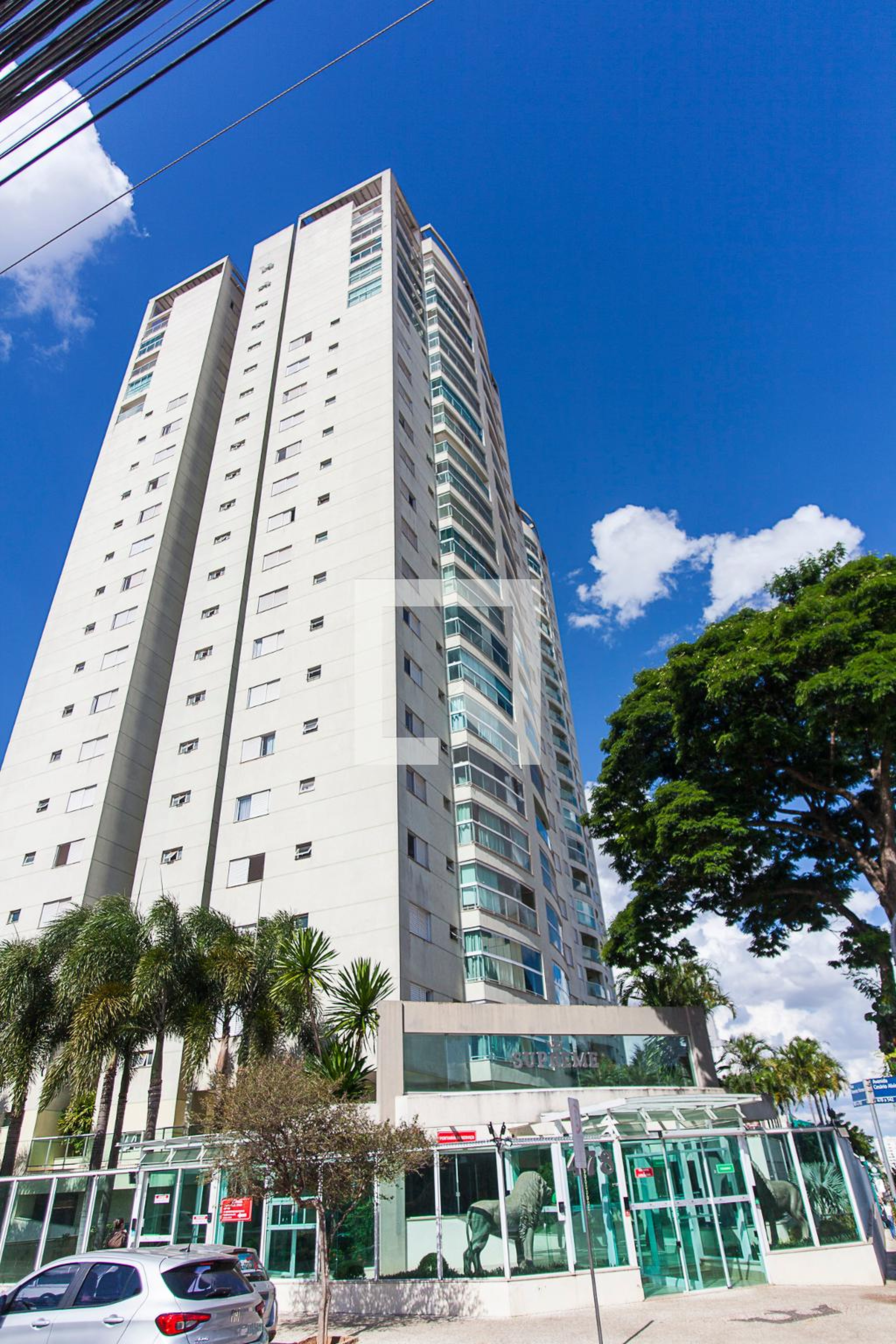 Fachada Condomínio em Avenida Cesário Alvim, 498