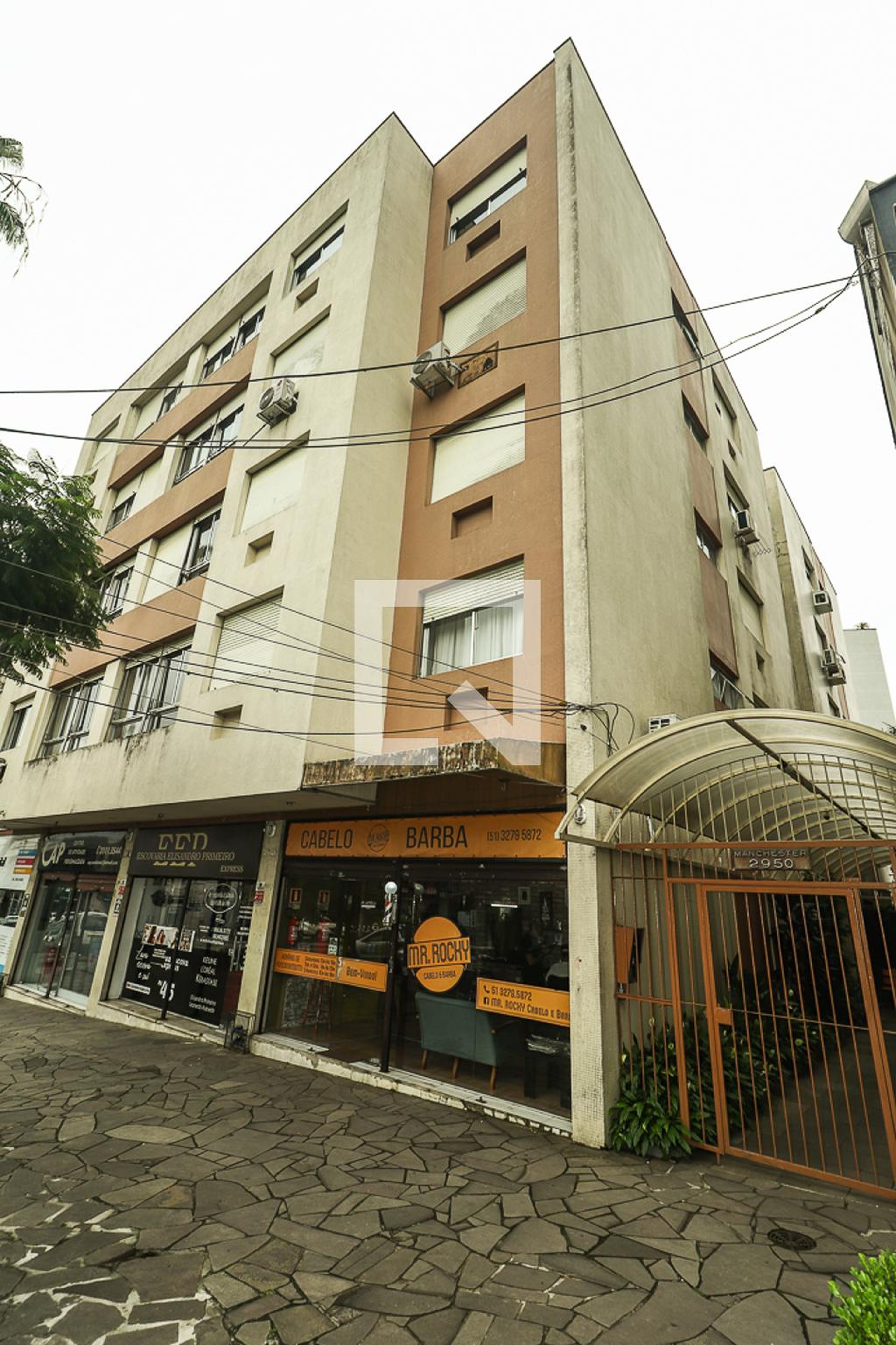 Fachada Condomínio em Avenida Protásio Alves, 2950
