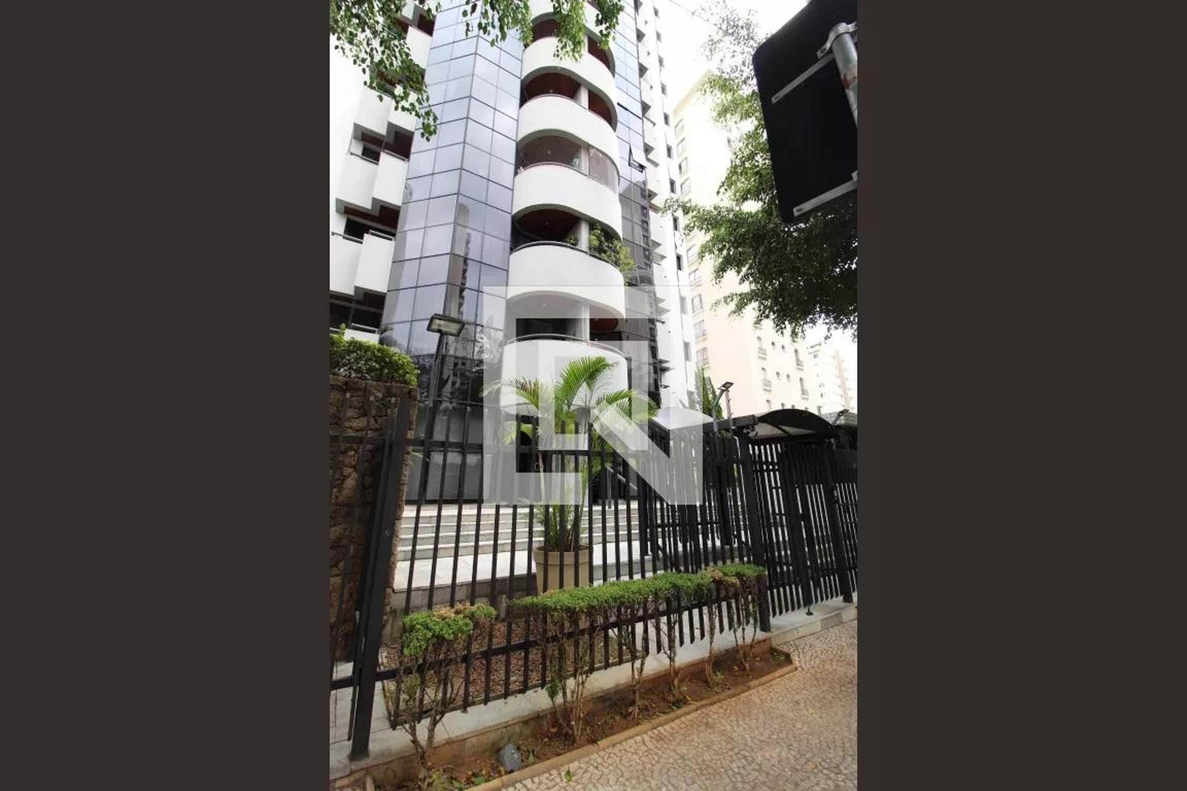 Fachada Edifício Mont Blanc