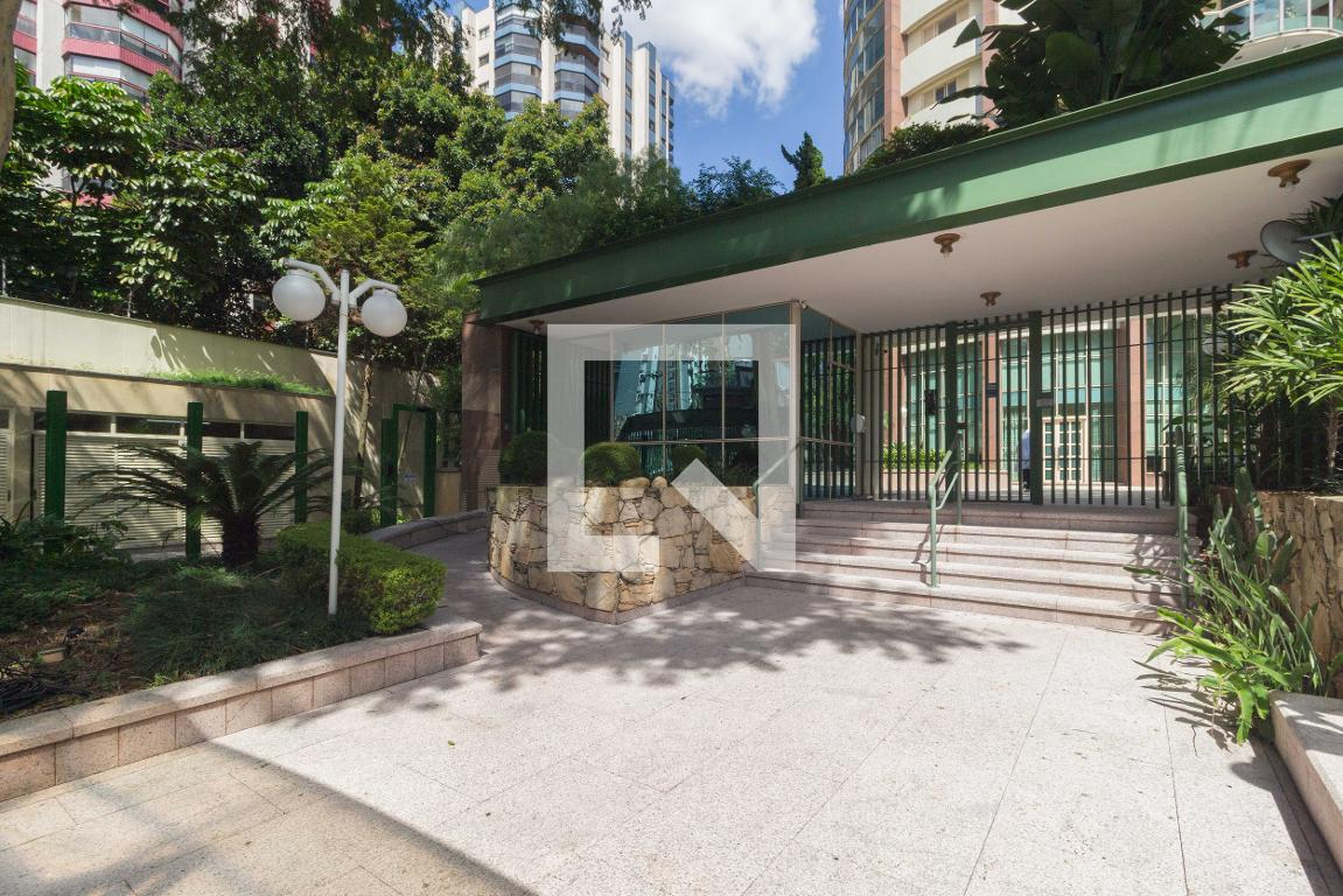 Fachada Condomínio Rômulo e Remo