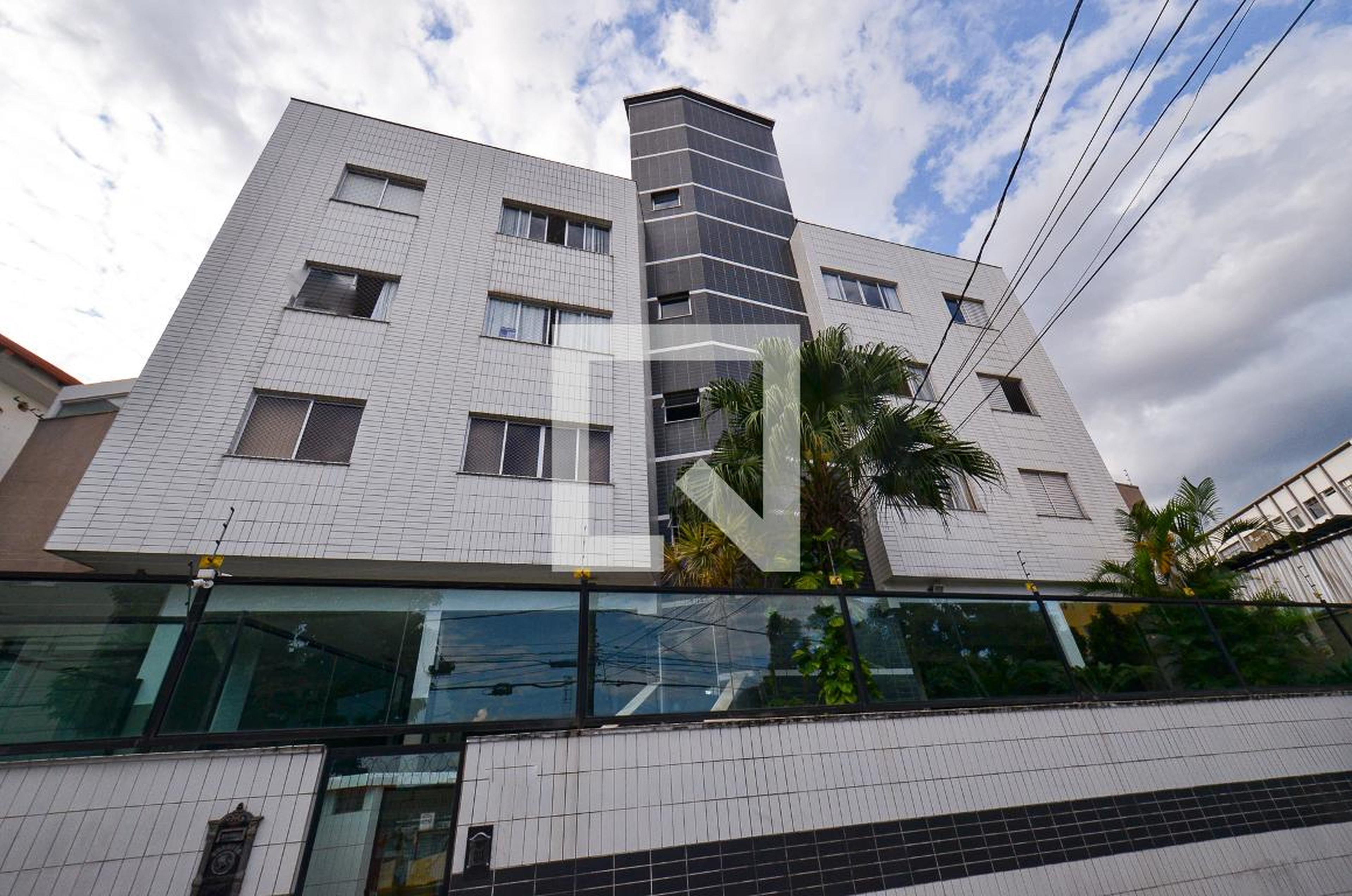 Fachada Condomínio em Rua Córrego da Mata, 343