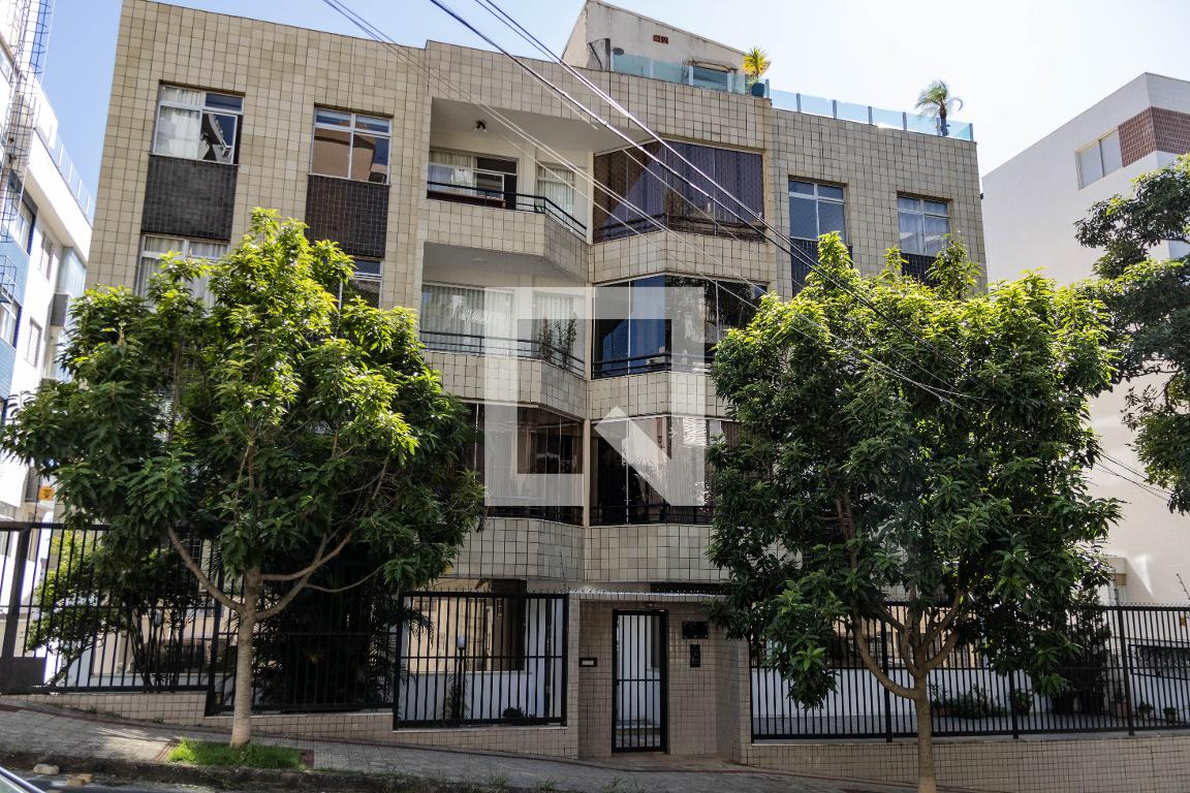 Fachada Condomínio em Rua Francisco Fernandes dos Santos, 167