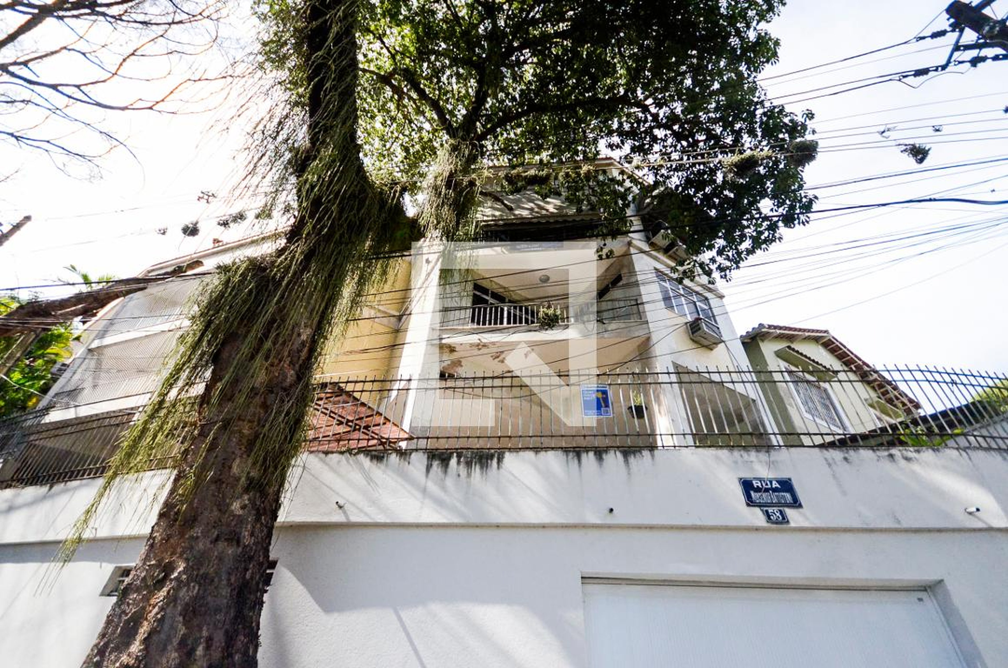 Fachada Condomínio em Rua Monsenhor Battistoni, 58