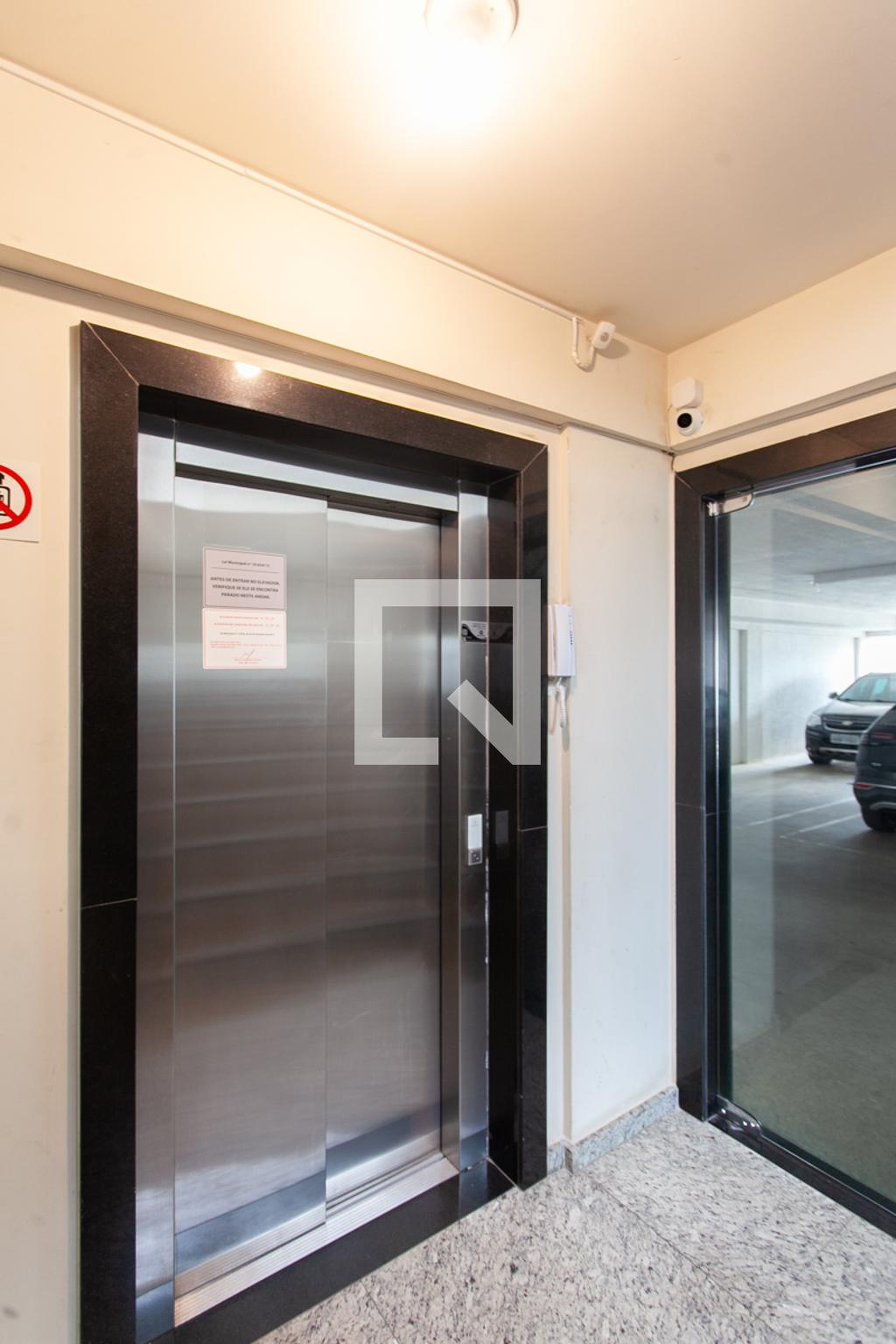 Elevador - Residencial Verona