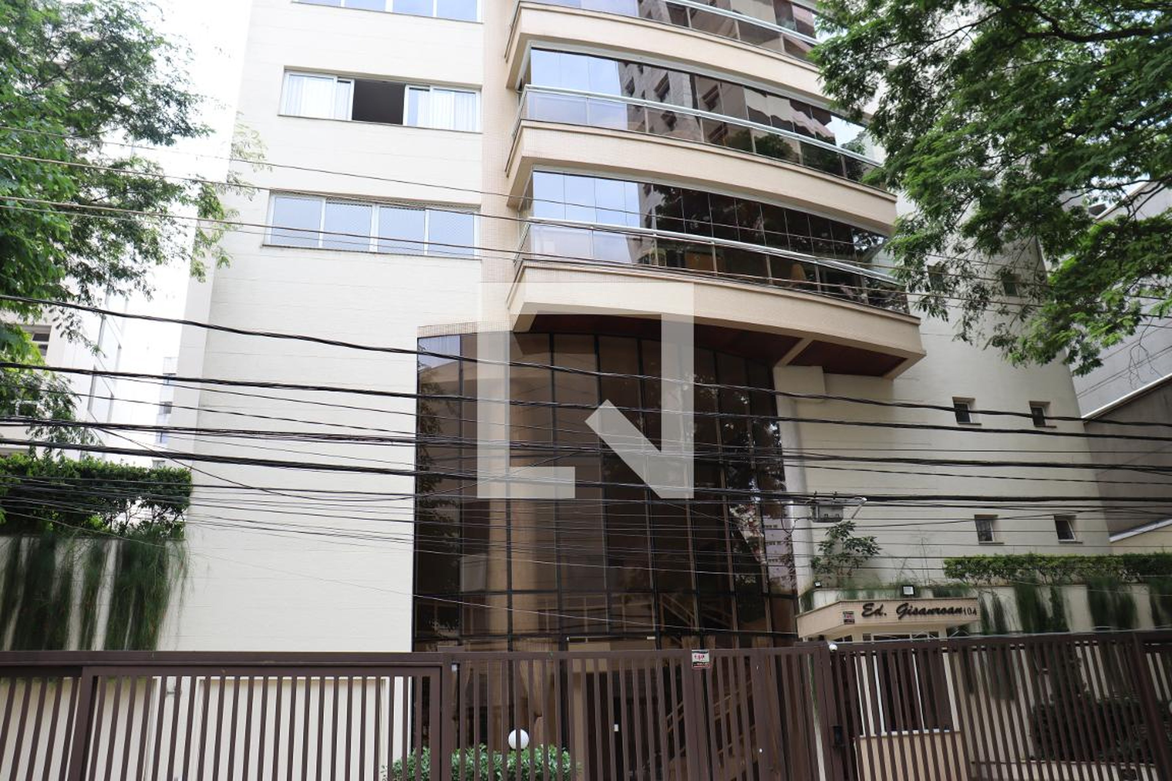 Fachada do Prédio Edificio Gisanroan