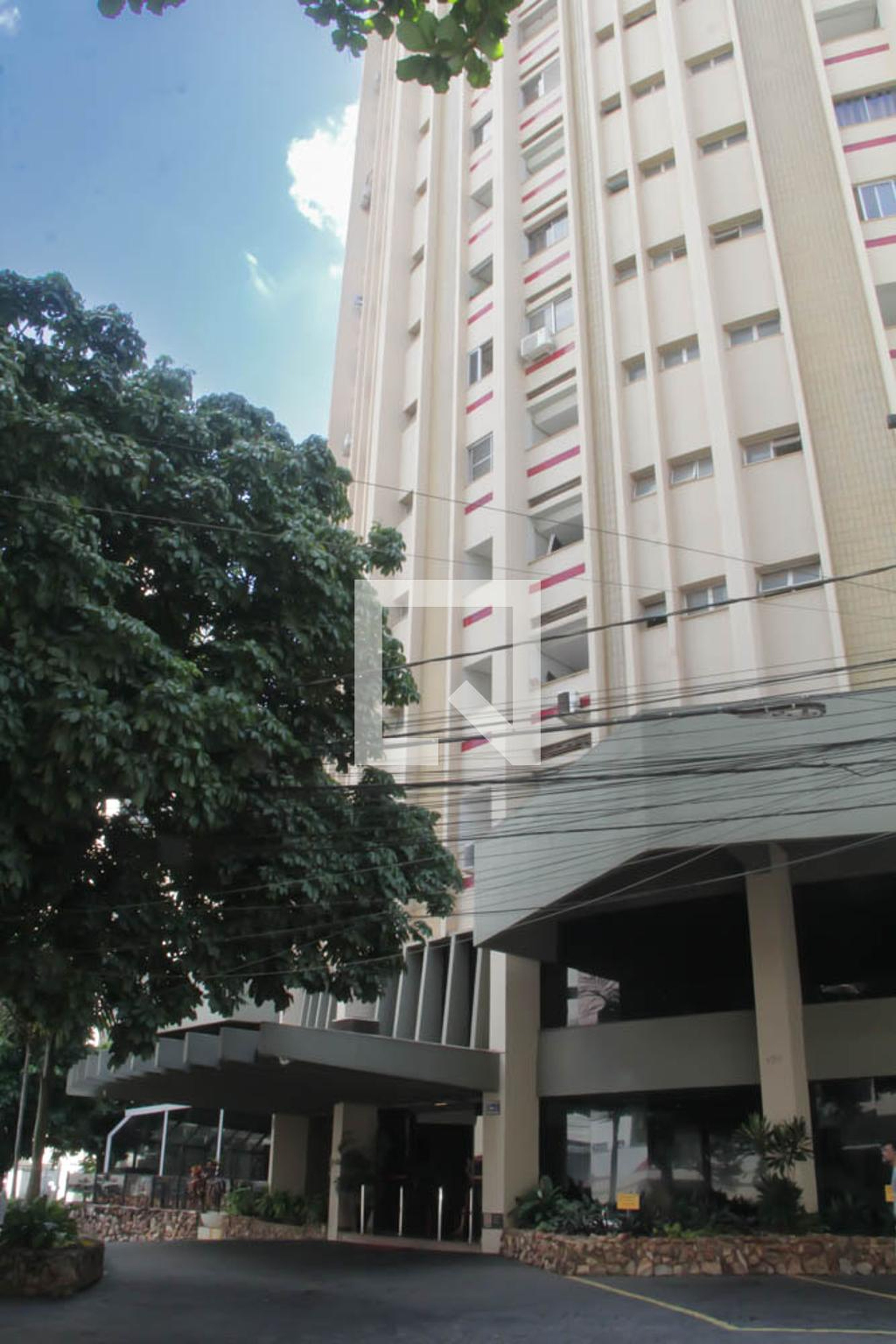 Fachada Condomínio em Rua 2, 170