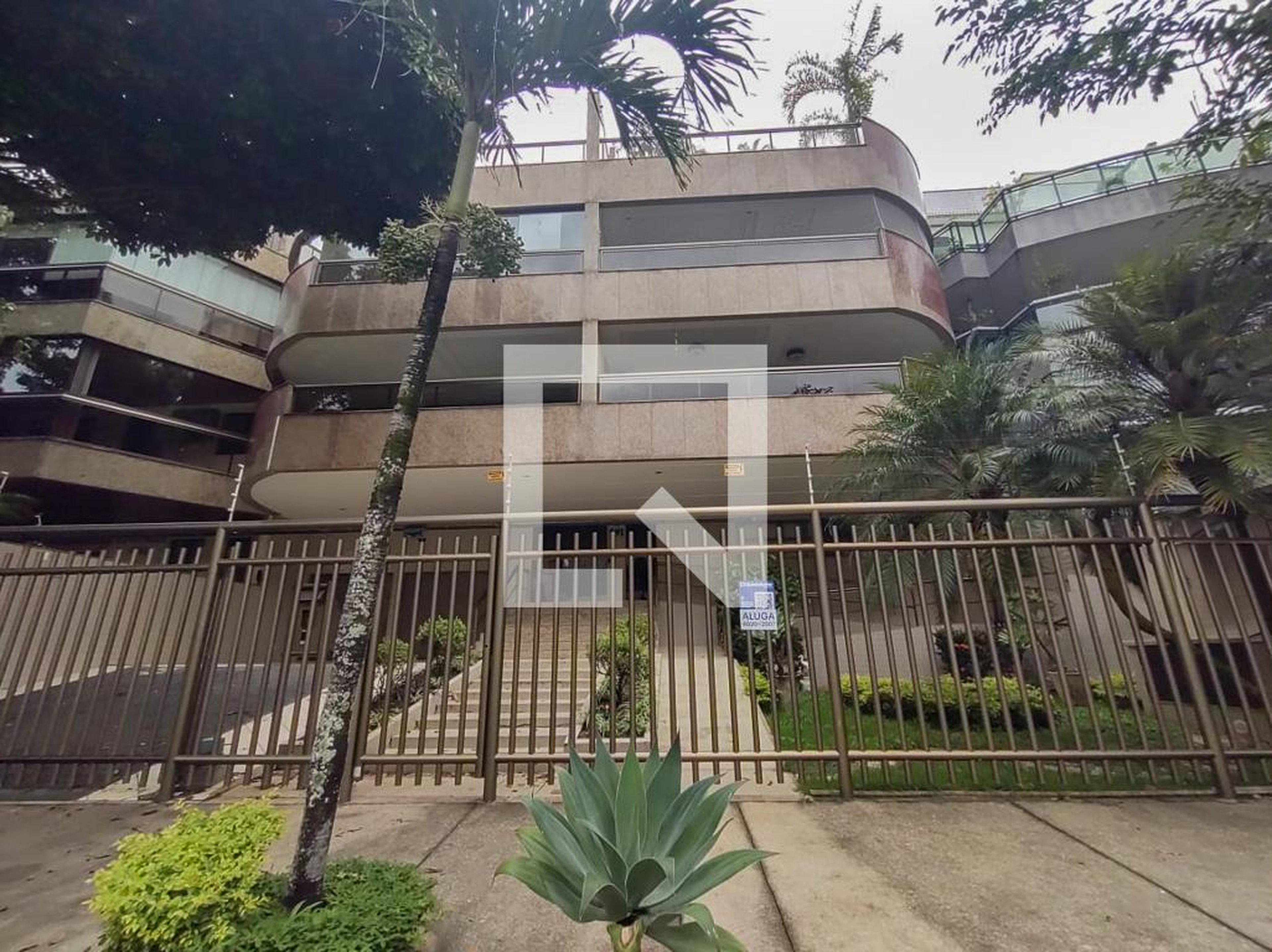 Fachada do Prédio Condomínio em Rua Professor Taciel Cylleno, 591