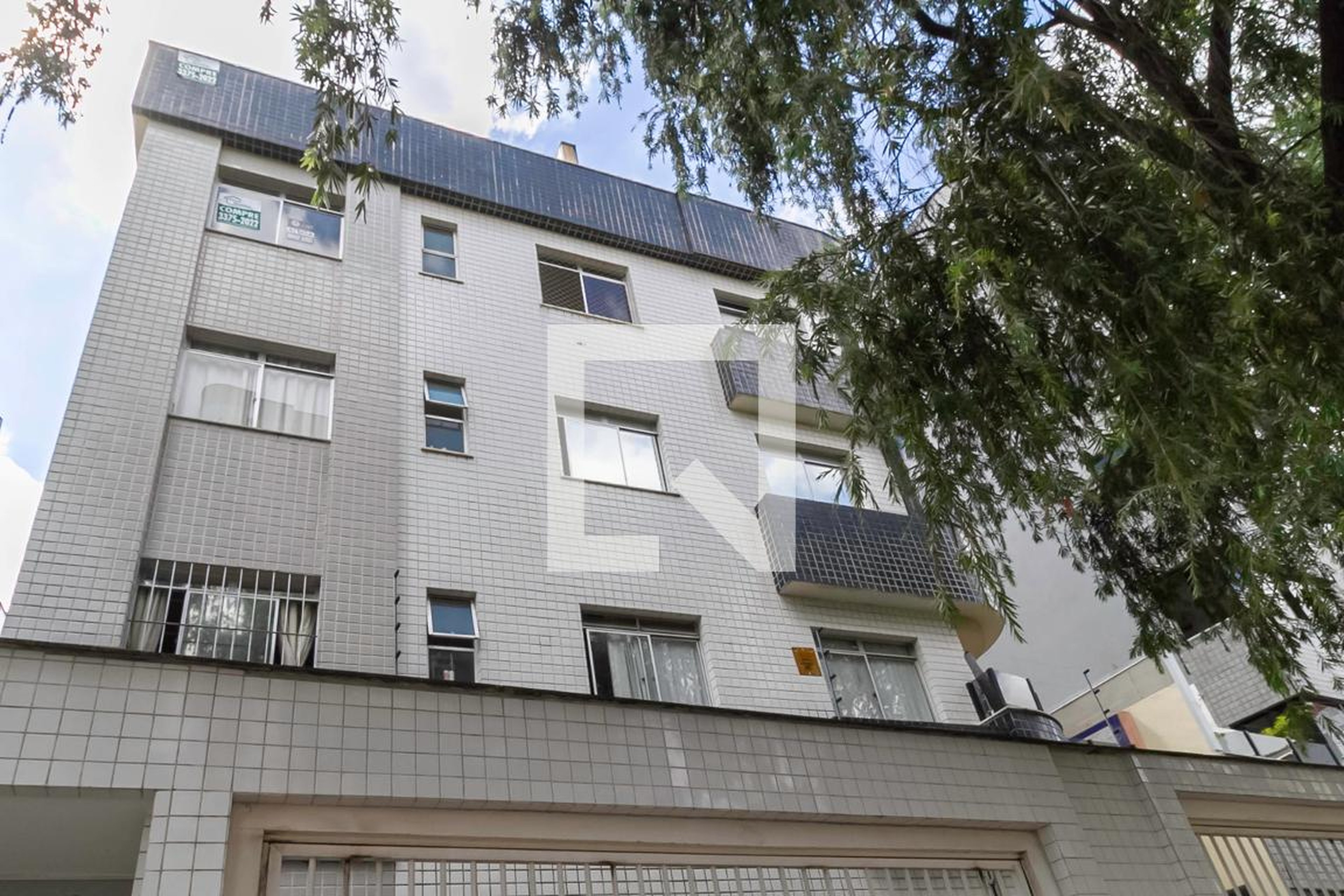 Fachada Condomínio em Rua Desembargador José Burnier, 186