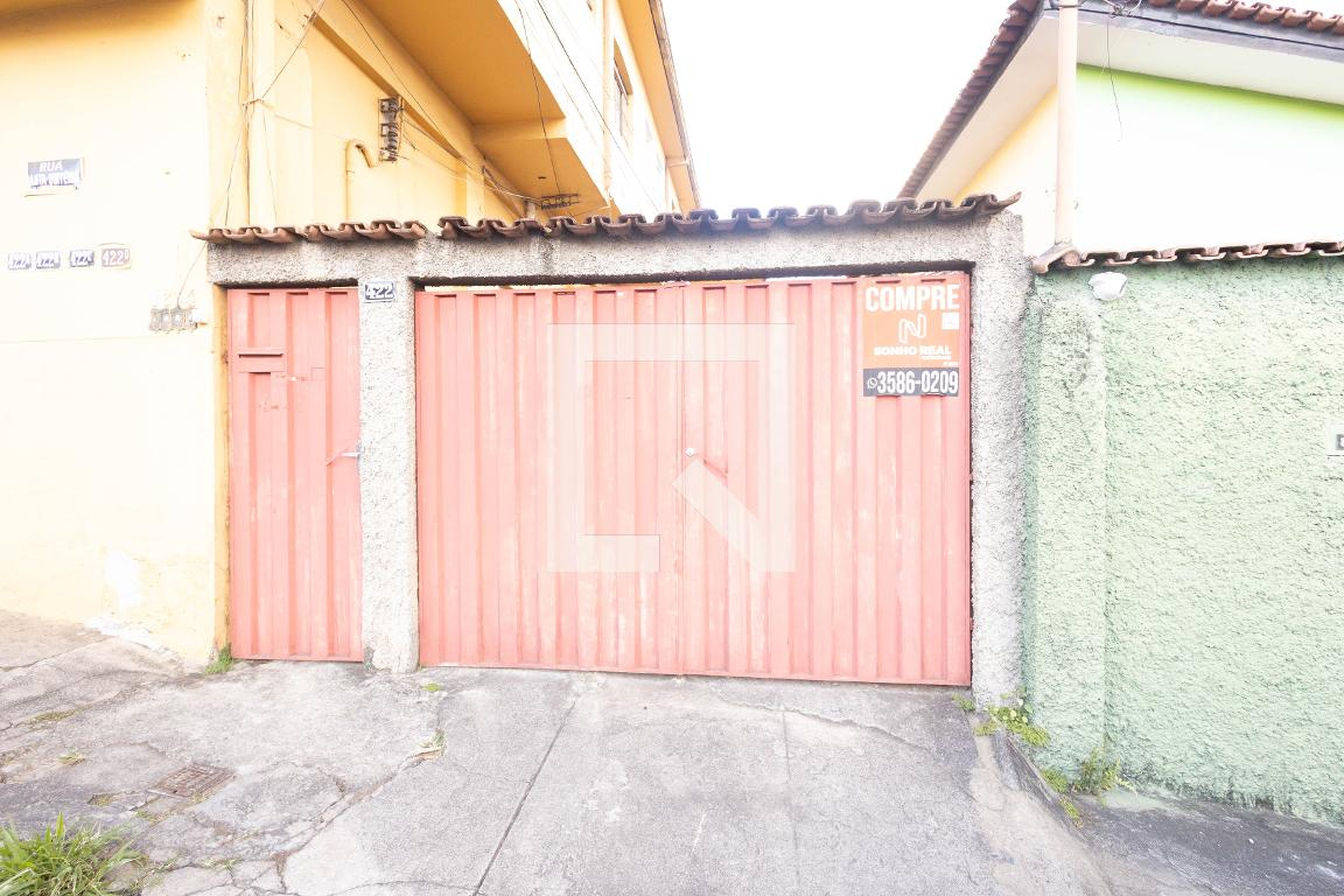 Fachada Condomínio em Rua Santa Quitéria, 422