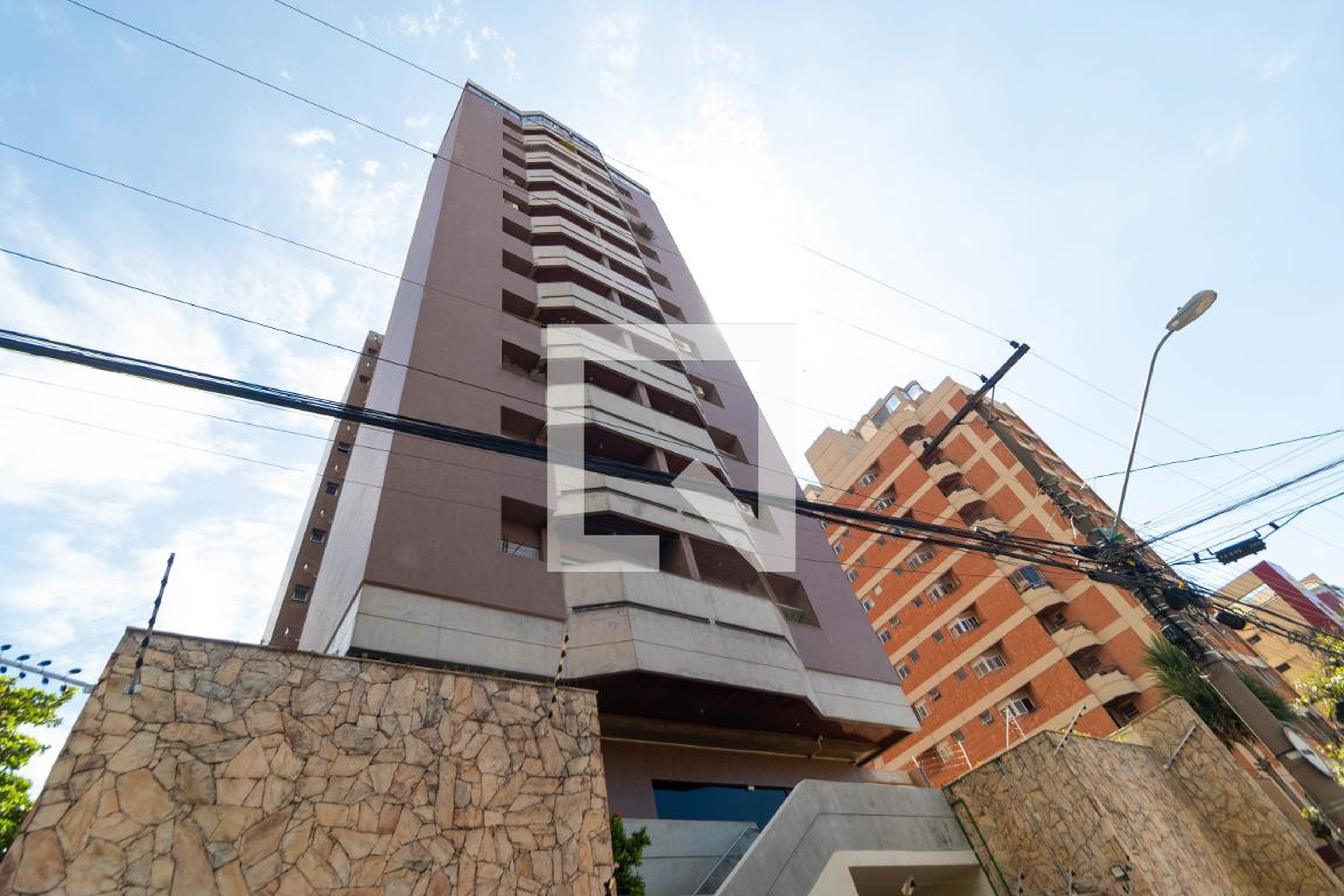 Fachada Condomínio El Condor